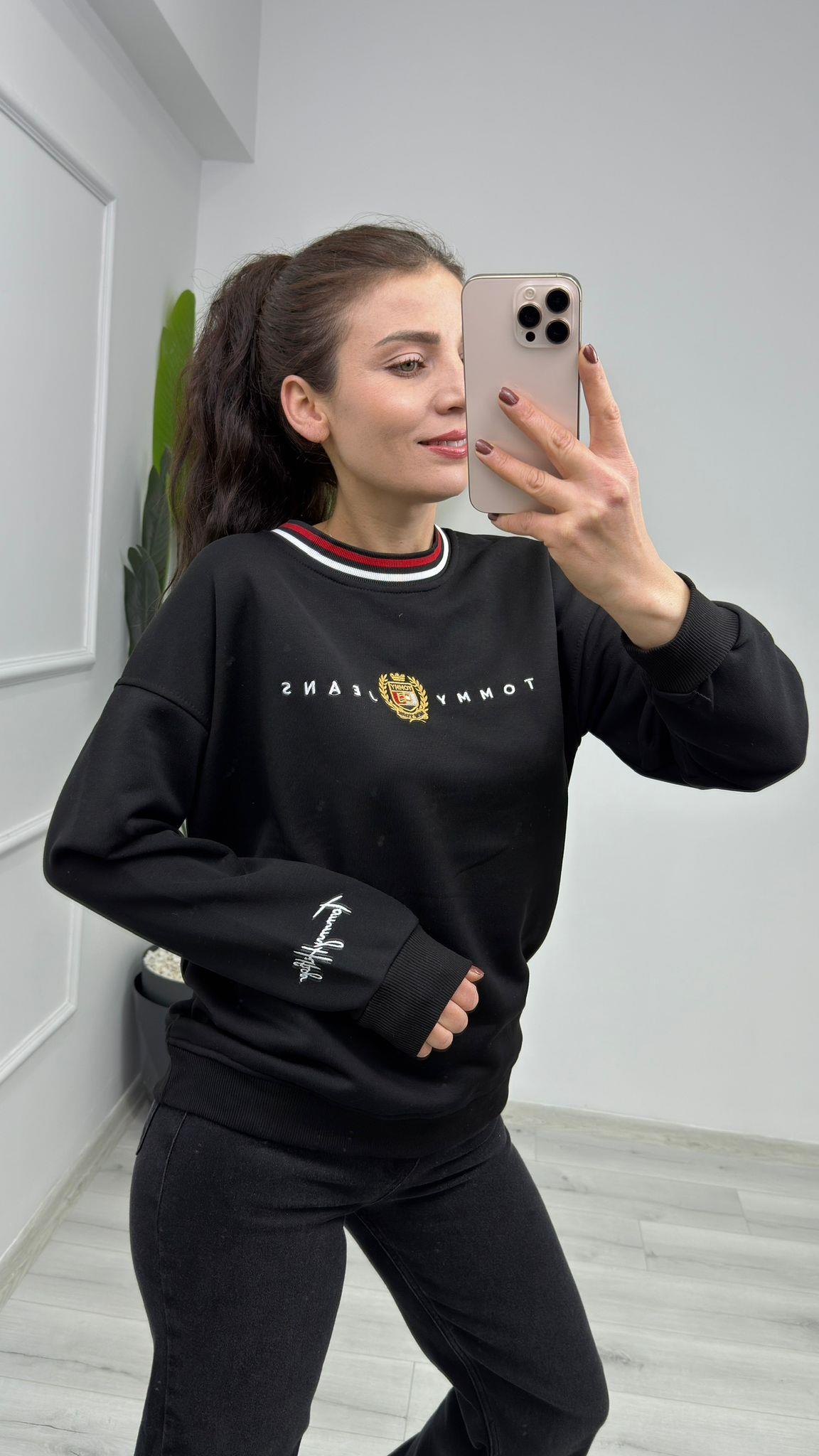 2015 İşleme Arma Detaylı Marka Model Sweat Siyah