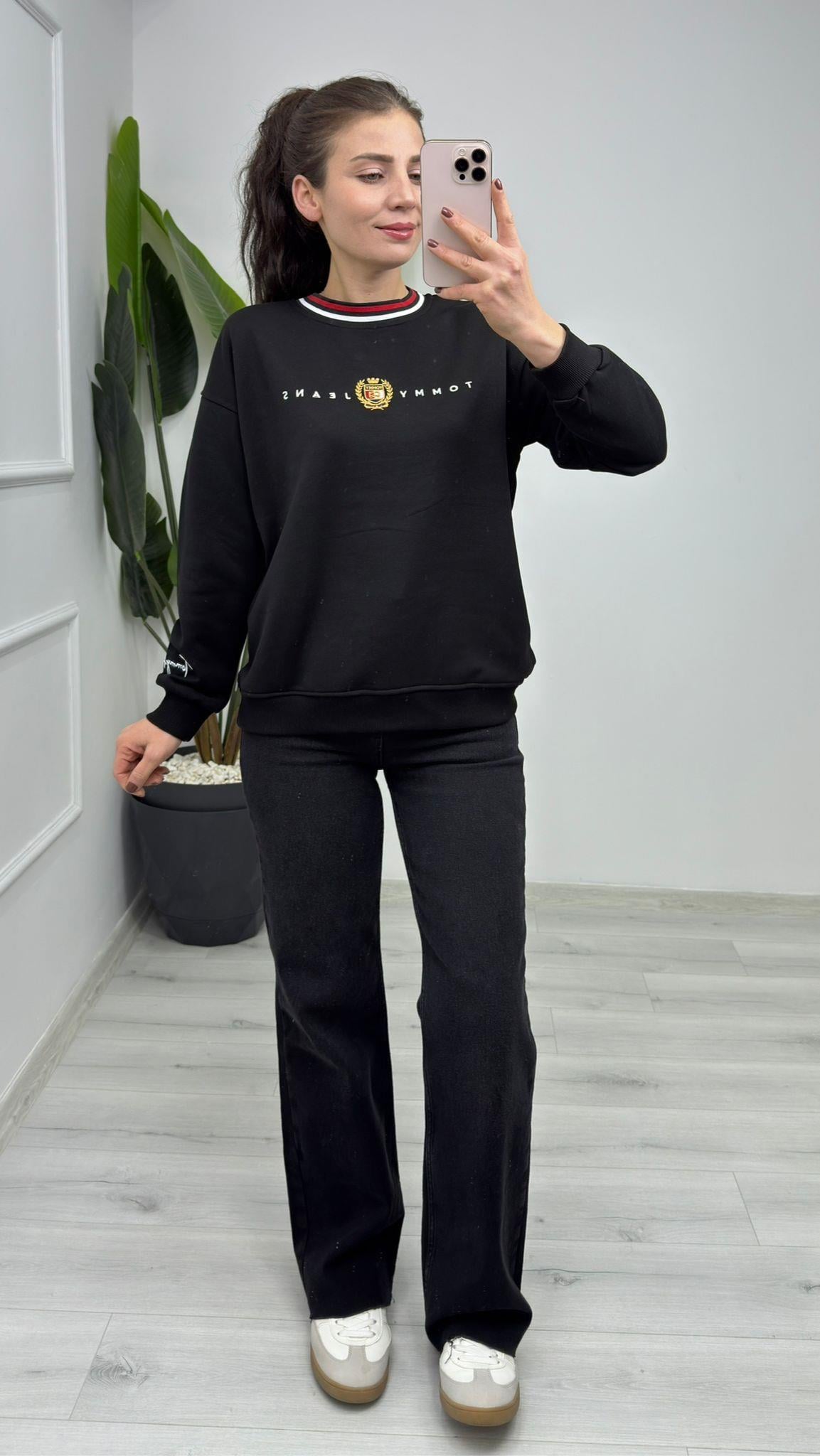 2015 İşleme Arma Detaylı Marka Model Sweat Siyah