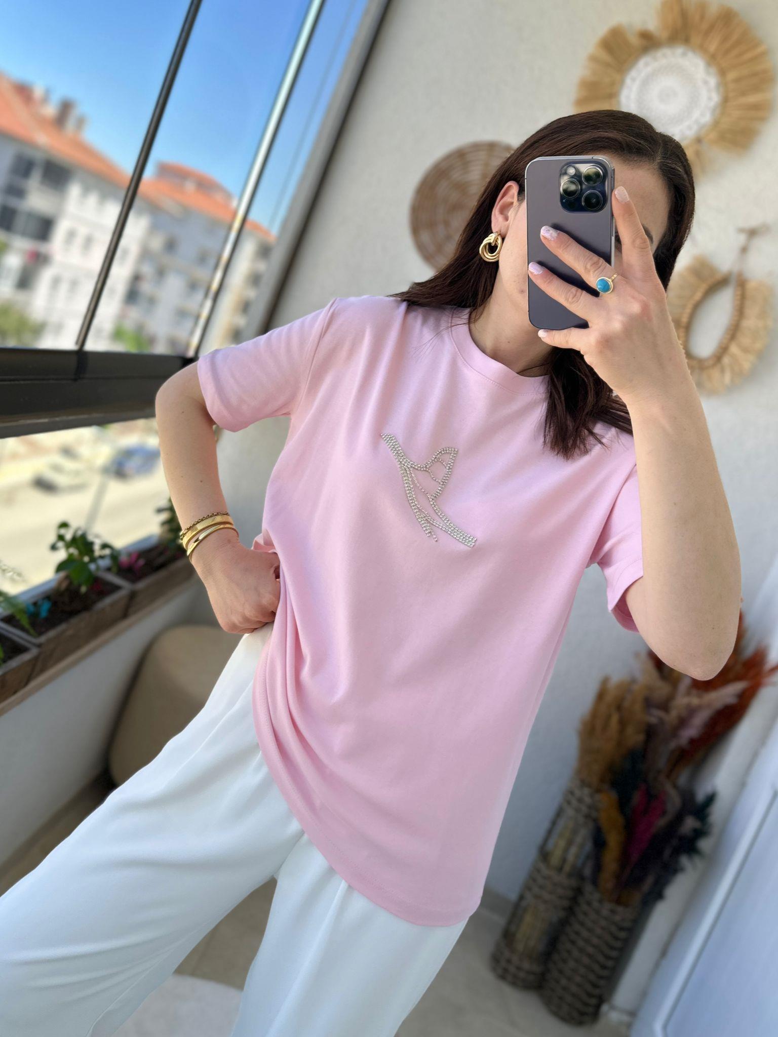 MARKA MODEL TAŞLI KUŞ DESEN TİŞÖRT