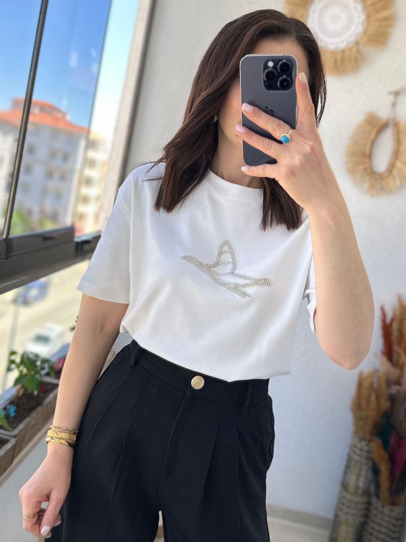 MARKA MODEL TAŞLI KUŞ DESEN TİŞÖRT