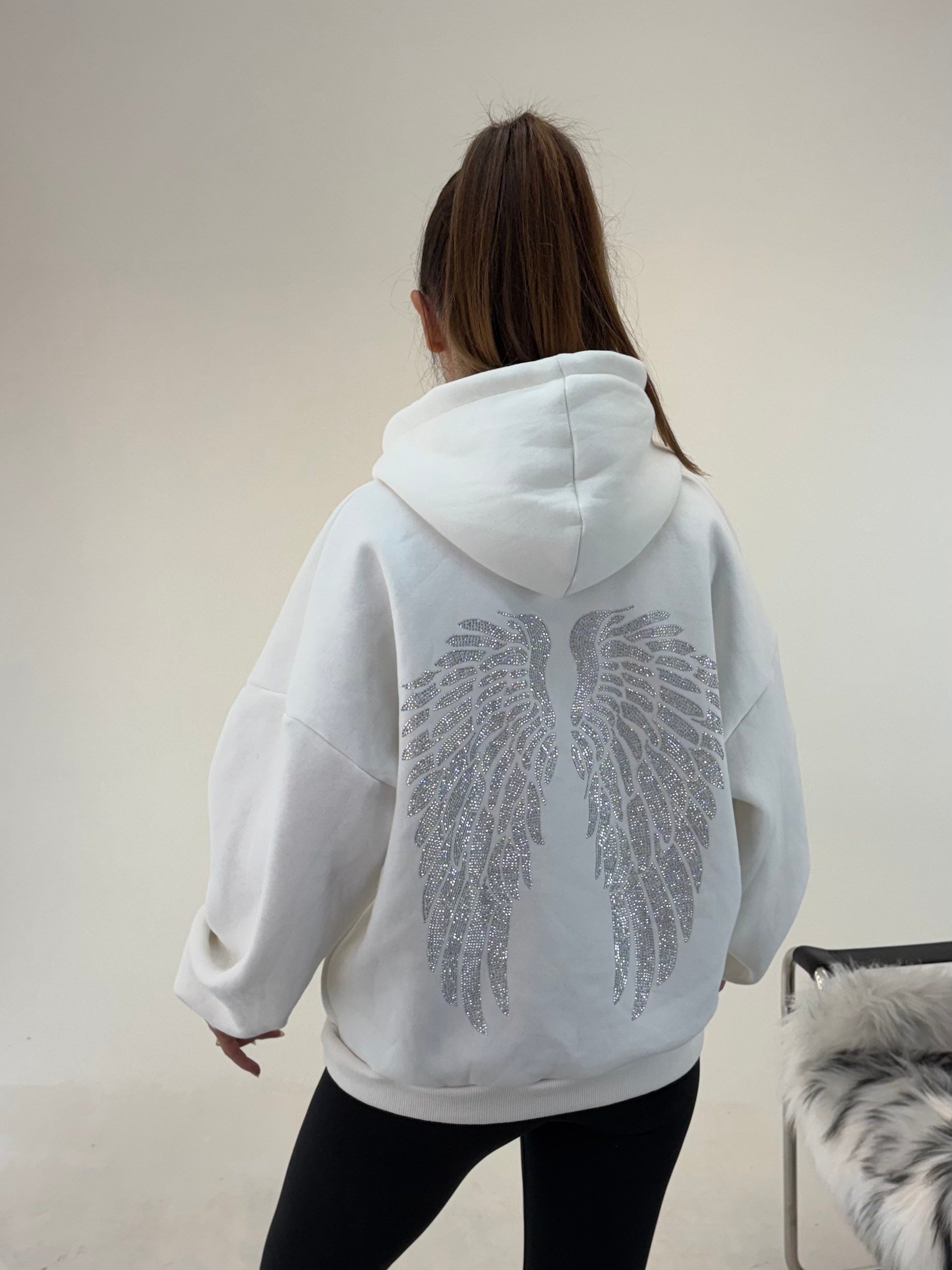 Beyaz Angel Taşlı Sweat SWEATSHİRT - Taksim Butik