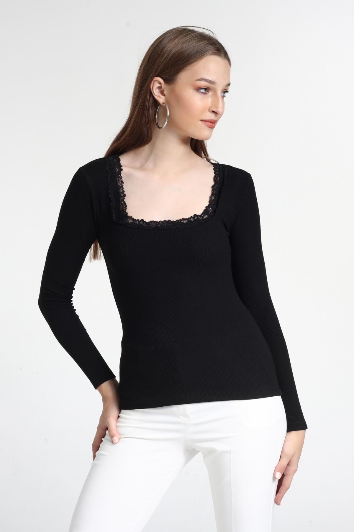 KARE YAKA DANTELLİ ÖRME BLUZ