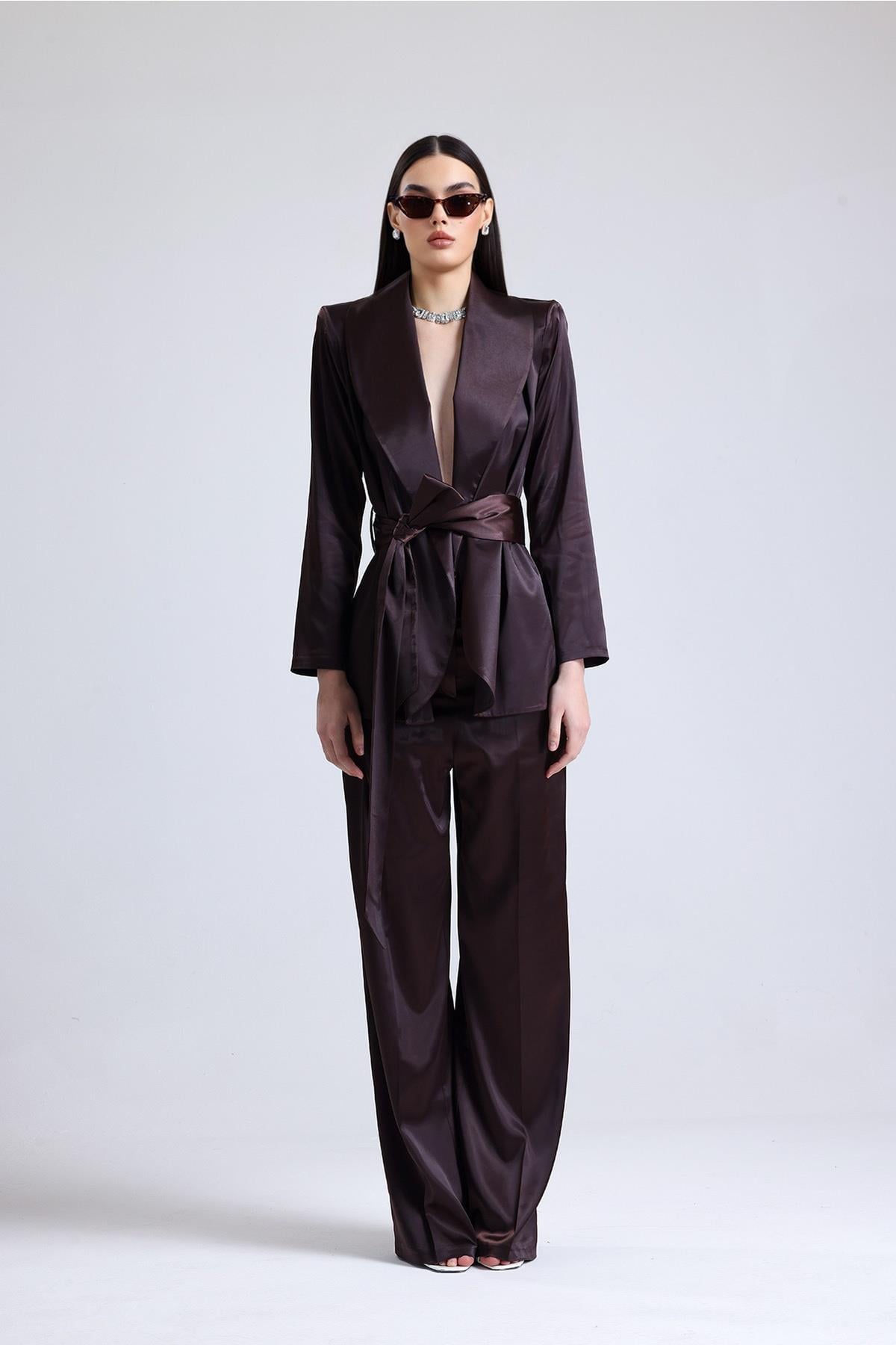 Satin Ember Takım
