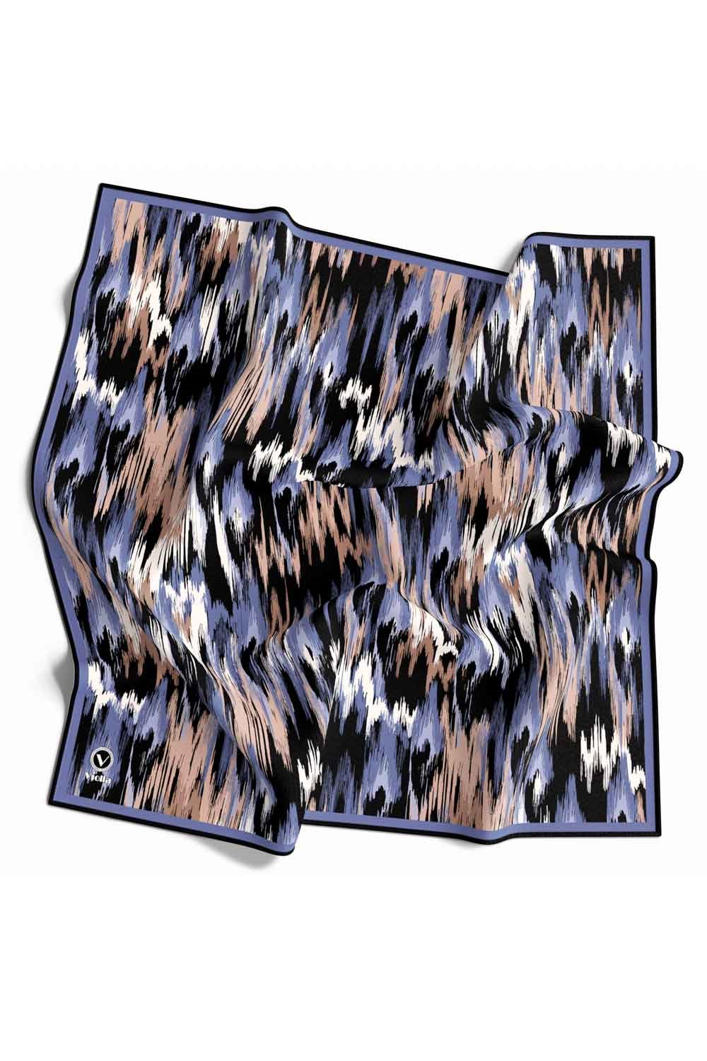 Twill Fırça Desenli Bebe Mavisi Renkli 90x90 Eşarp (İpek İçermez) Kenar Dikiş Şekli El Dikişli