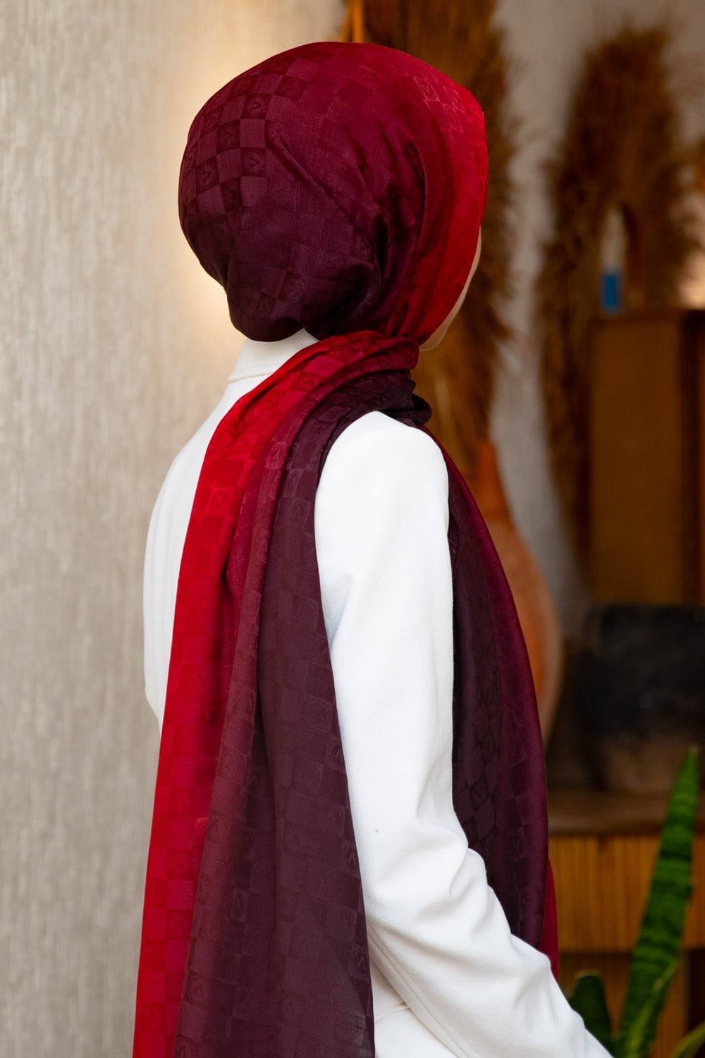 Vissona %57 İPEK %43 PAMUK Degrade Desenli Bordo Renkli Şal -  70x190 Dikiş Tipi İtalyan Dikişli