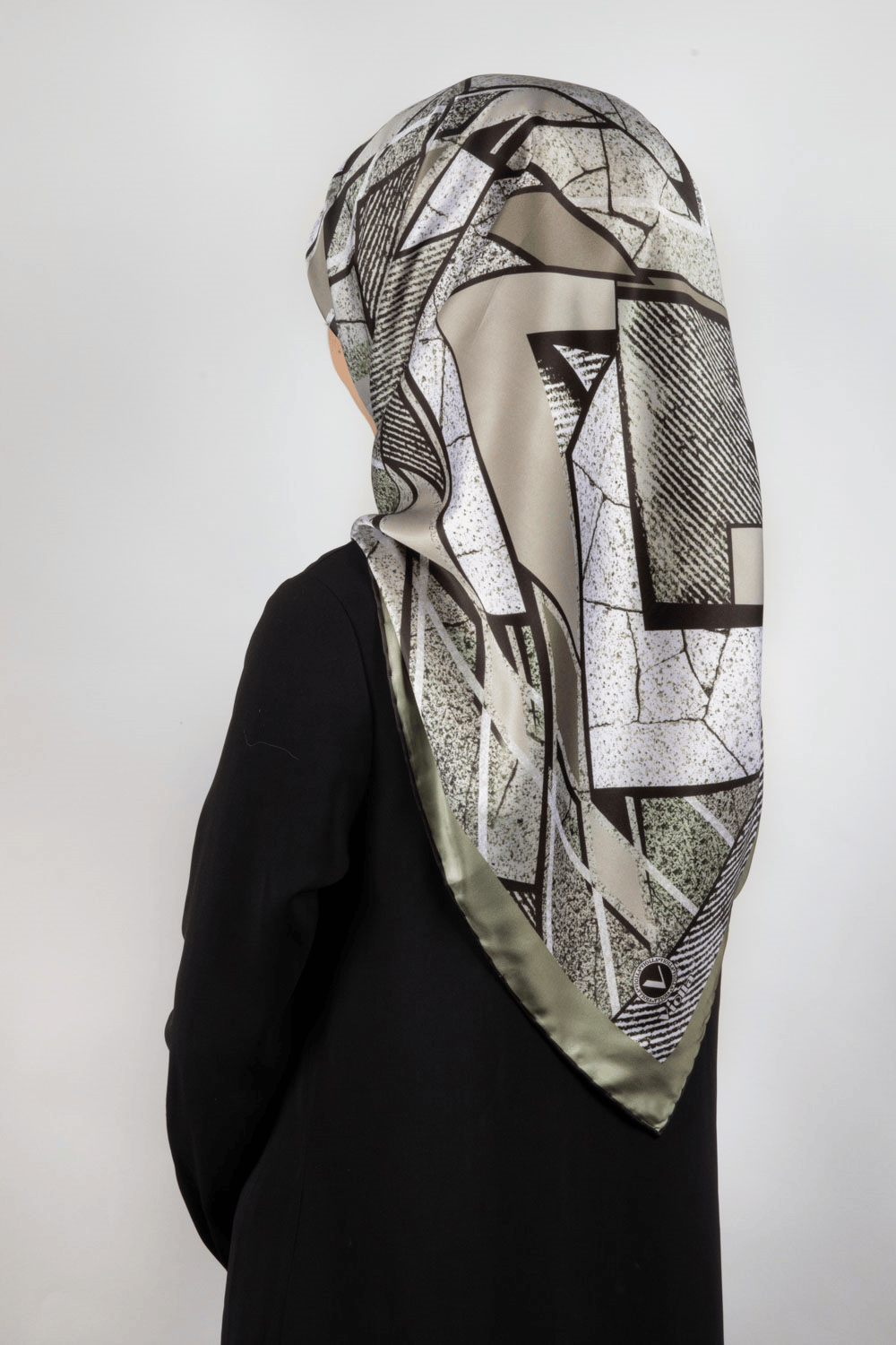 Twill Kazayağı Desenli Su Yeşili Renkli 90x90 Eşarp (İpek İçermez) Kenar Dikiş Şekli El Dikişli