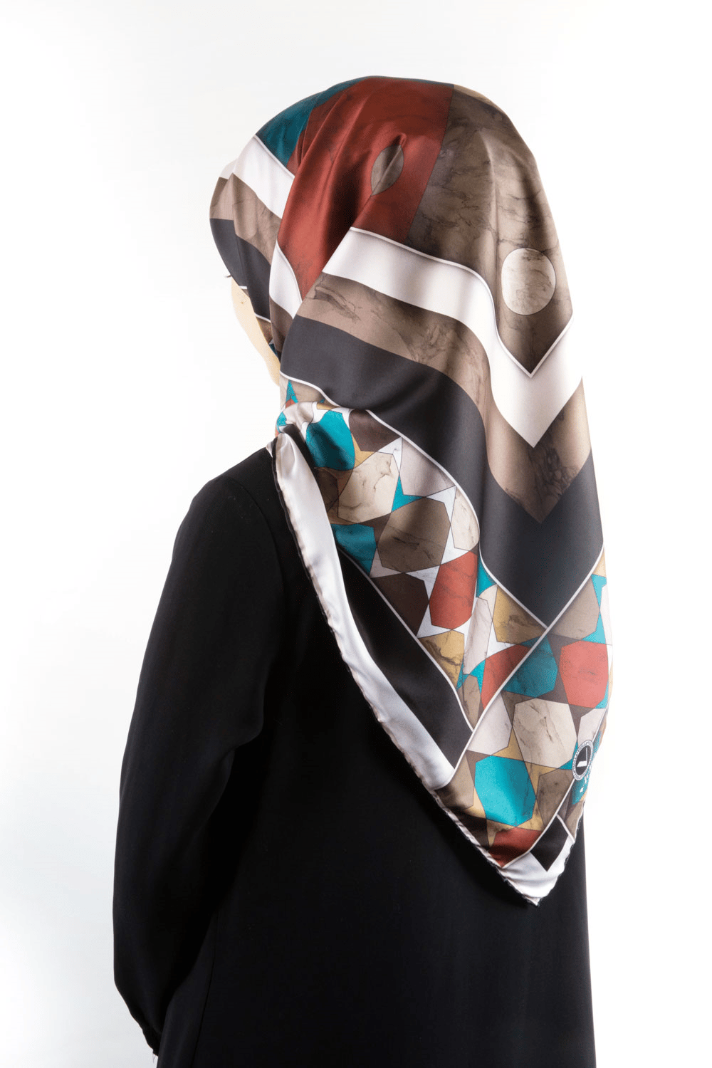Twill Geometrik Mermer Desenli Siyah Renkli 90x90 Eşarp (İpek İçermez) Kenar Dikiş Şekli El Dikişli