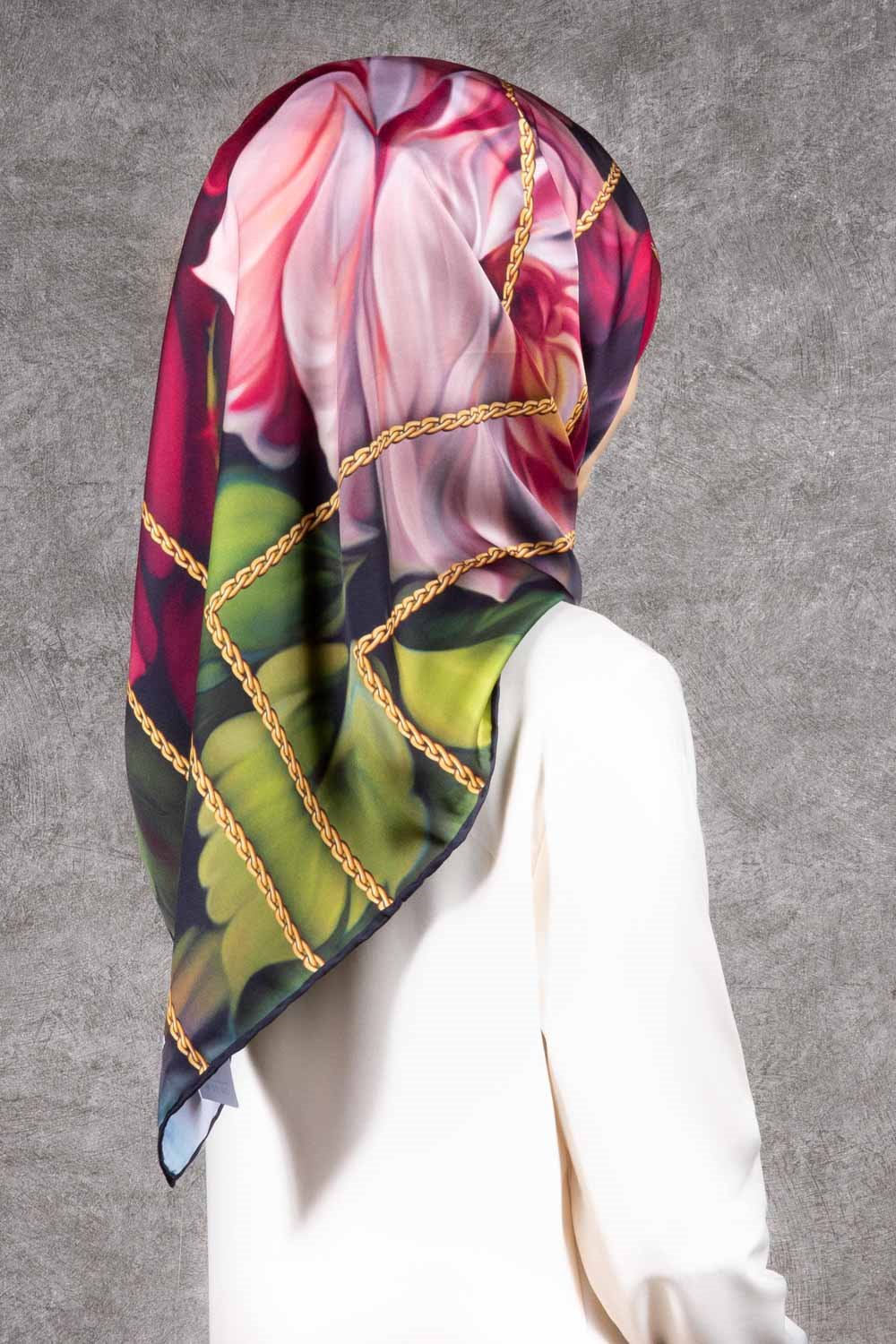 Twill Gül Desenli Şarabi - Haki Renkli 90x90 Eşarp (İpek İçermez) Kenar Dikiş Şekli El Dikişli
