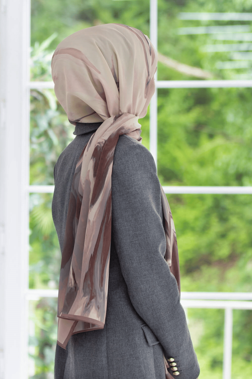LÜKS MEDİNE EBRU DESENLİ PUDRA RENKLİ 75X195 KIRIŞMAZ ŞAL MOSS KREP DİKİŞ TİPİ İTALYAN DİKİŞLİ