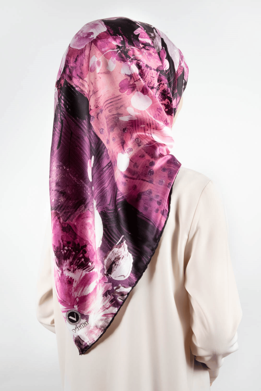 Rayon Batik Çiçek Desenli Mor Renkli 90x90 Eşarp (İpek İçermez) Kenar Dikiş Şekli El Dikişli