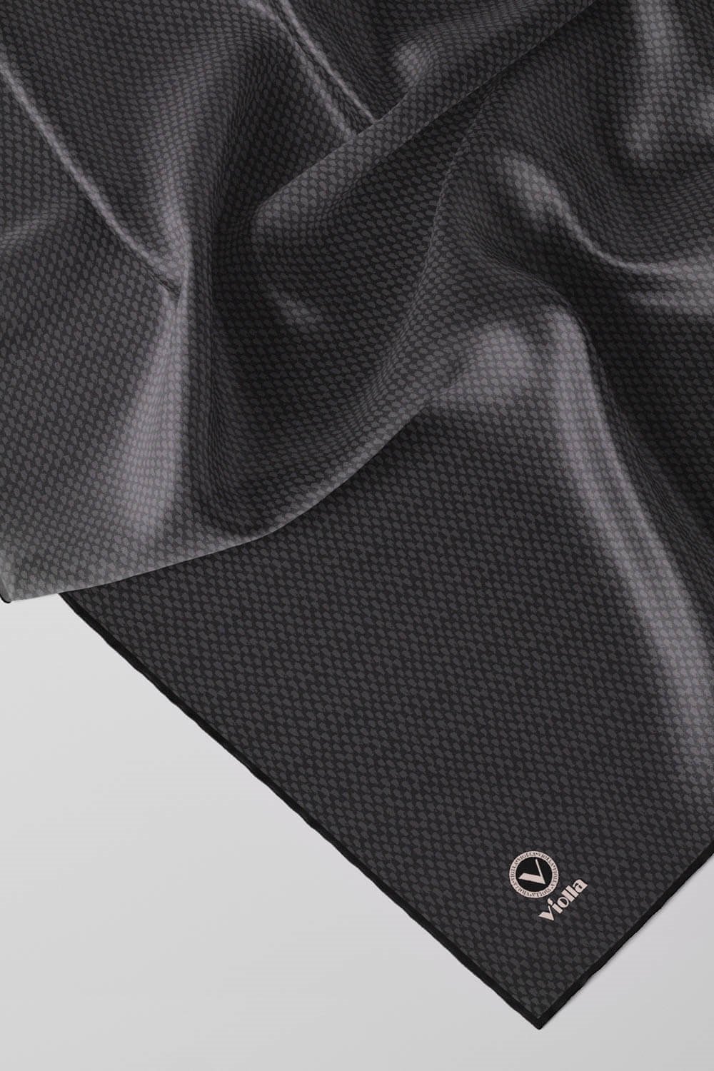Twill Dokulu Düz Renk Desenli Füme Renkli 90x90 Eşarp (İpek İçermez) Kenar Dikiş Şekli El Dikişli