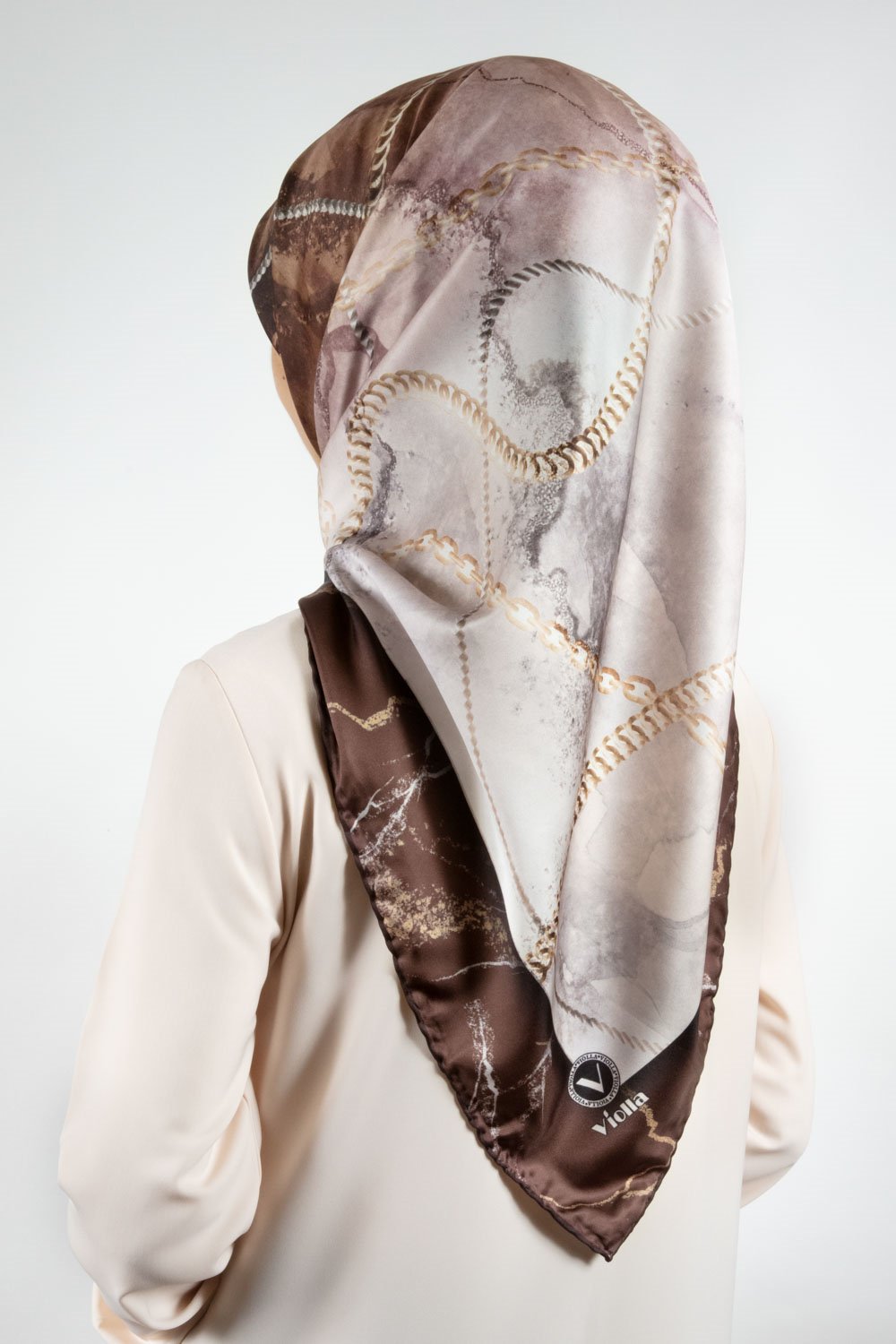 Twill Mermer ve Zincir Desenli Vizon Renkli 90x90 Eşarp (İpek İçermez) Kenar Dikiş Şekli El Dikişli