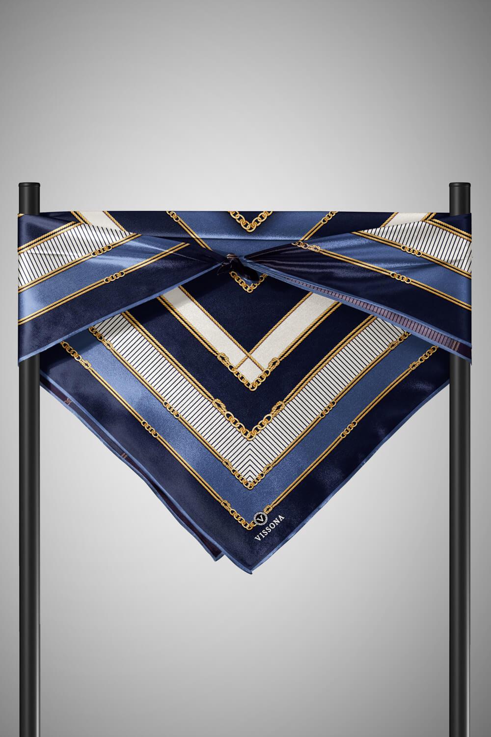 %100 Twill İpek Zincir Detaylı Geometrik Desenli Lacivert - İndigo Renkli 90x90 Eşarp Dikim Şekli : El Dikişi