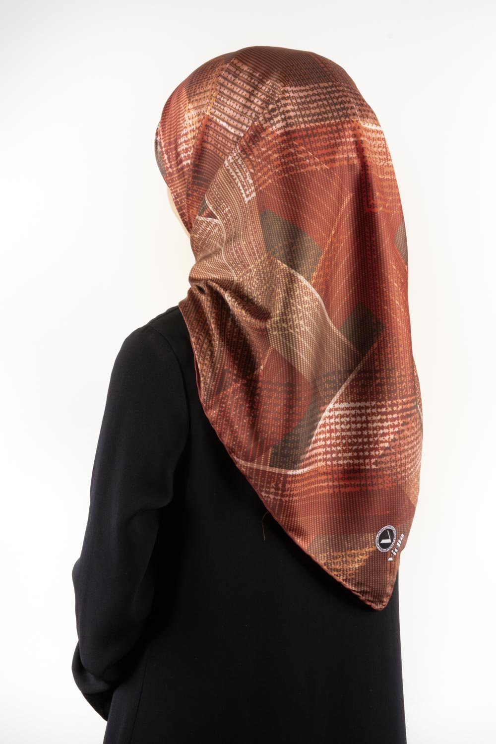 Twill Dokulu Geometrik Desenli Taba Renkli 90x90 Eşarp (İpek İçermez) Kenar Dikiş Şekli El Dikişli