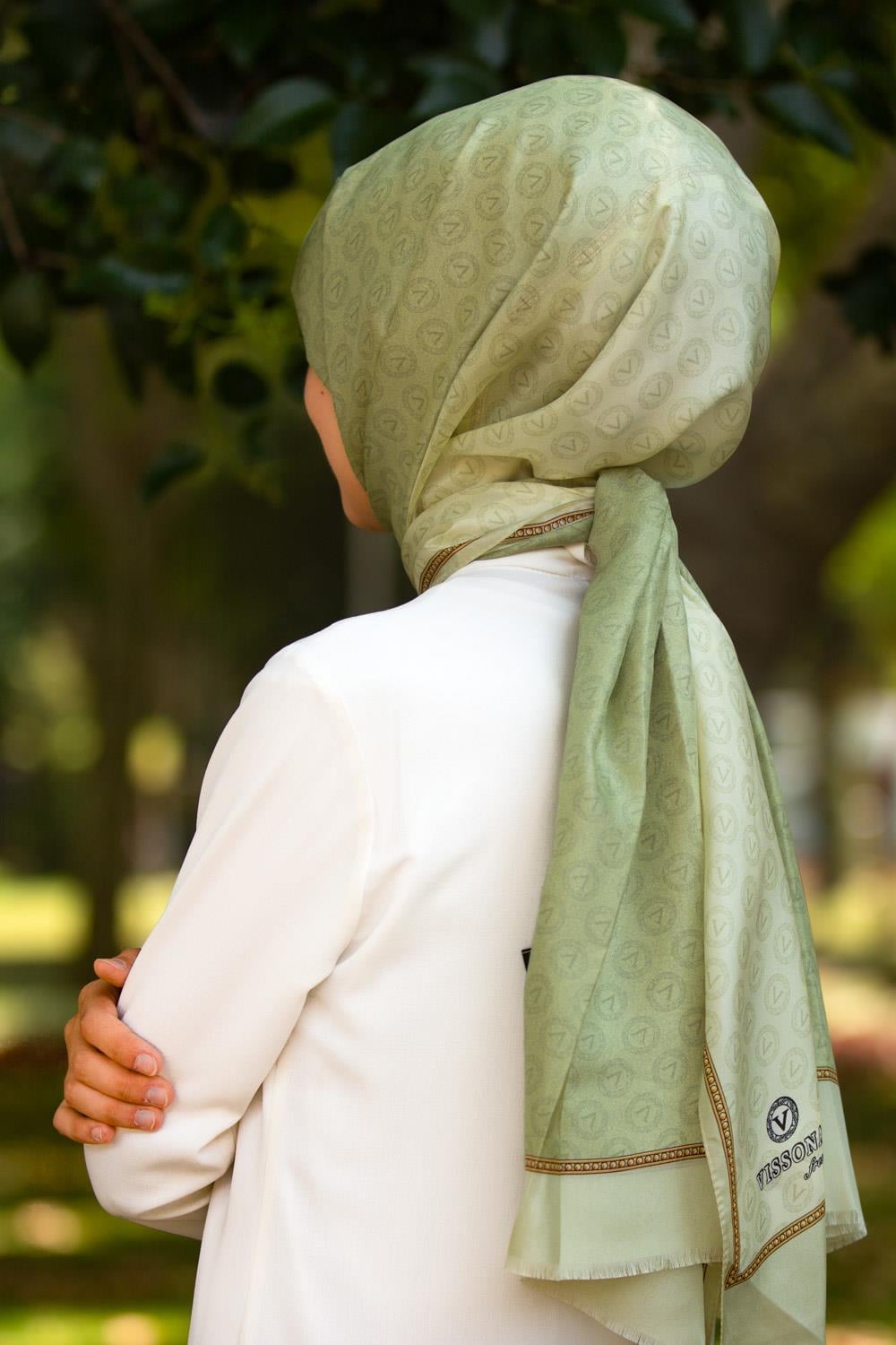 %100 İpek Degradeli Ve Monogram Desenli Fıstık Yeşili - Gold Renkli 92x210 Şal