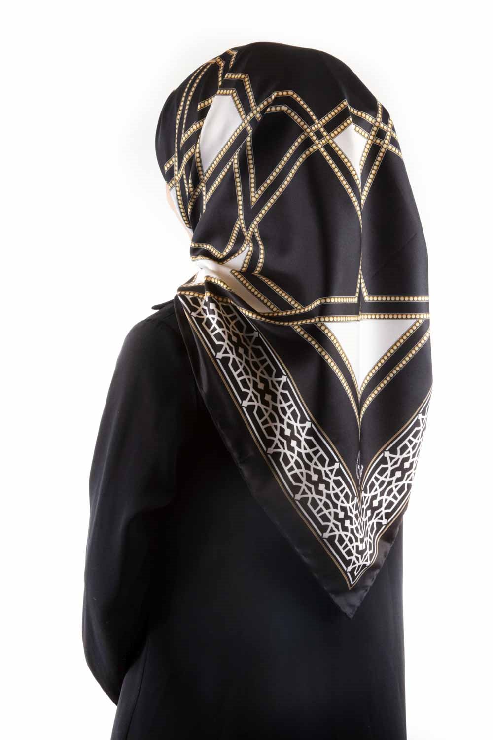Twill Osmanlı Çini Desenli Siyah Renkli 90x90 Eşarp (İpek İçermez)Kenar Dikiş Şekli El Dikişli