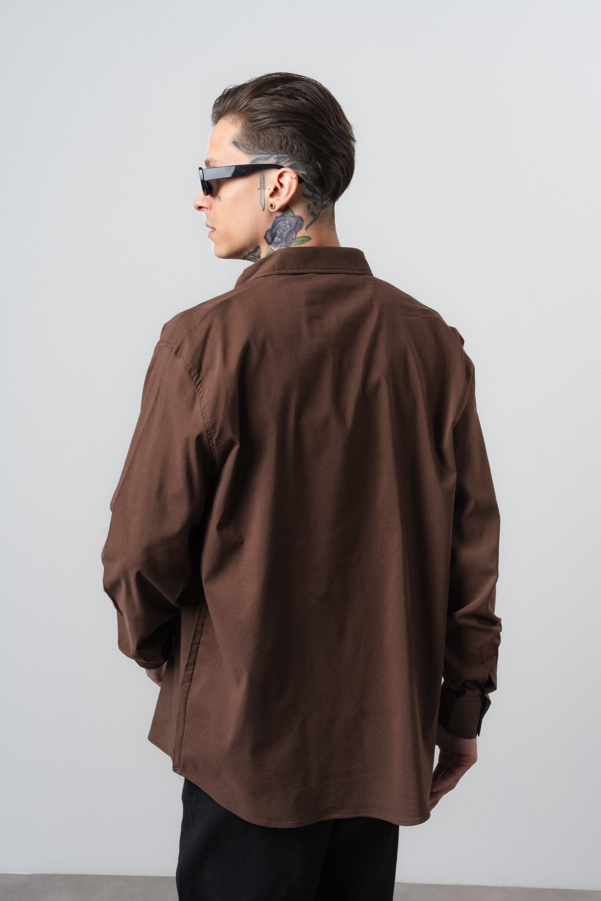 Erkek Arma Nakışlı Uzun Kollu Oversize Gömlek Kahve