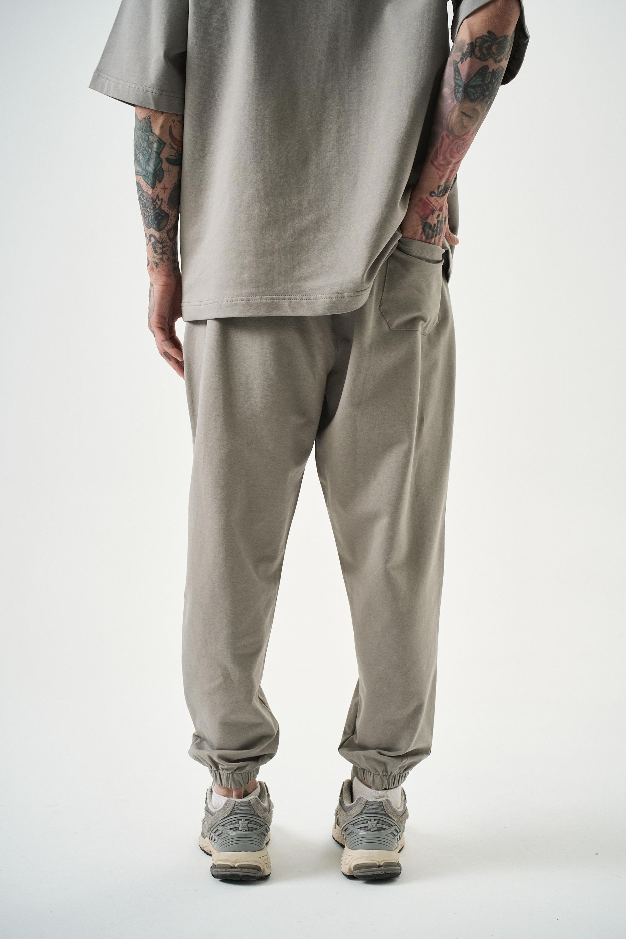 erkek-basic-jogger-esofman-alti-gri-ec-911.jpg