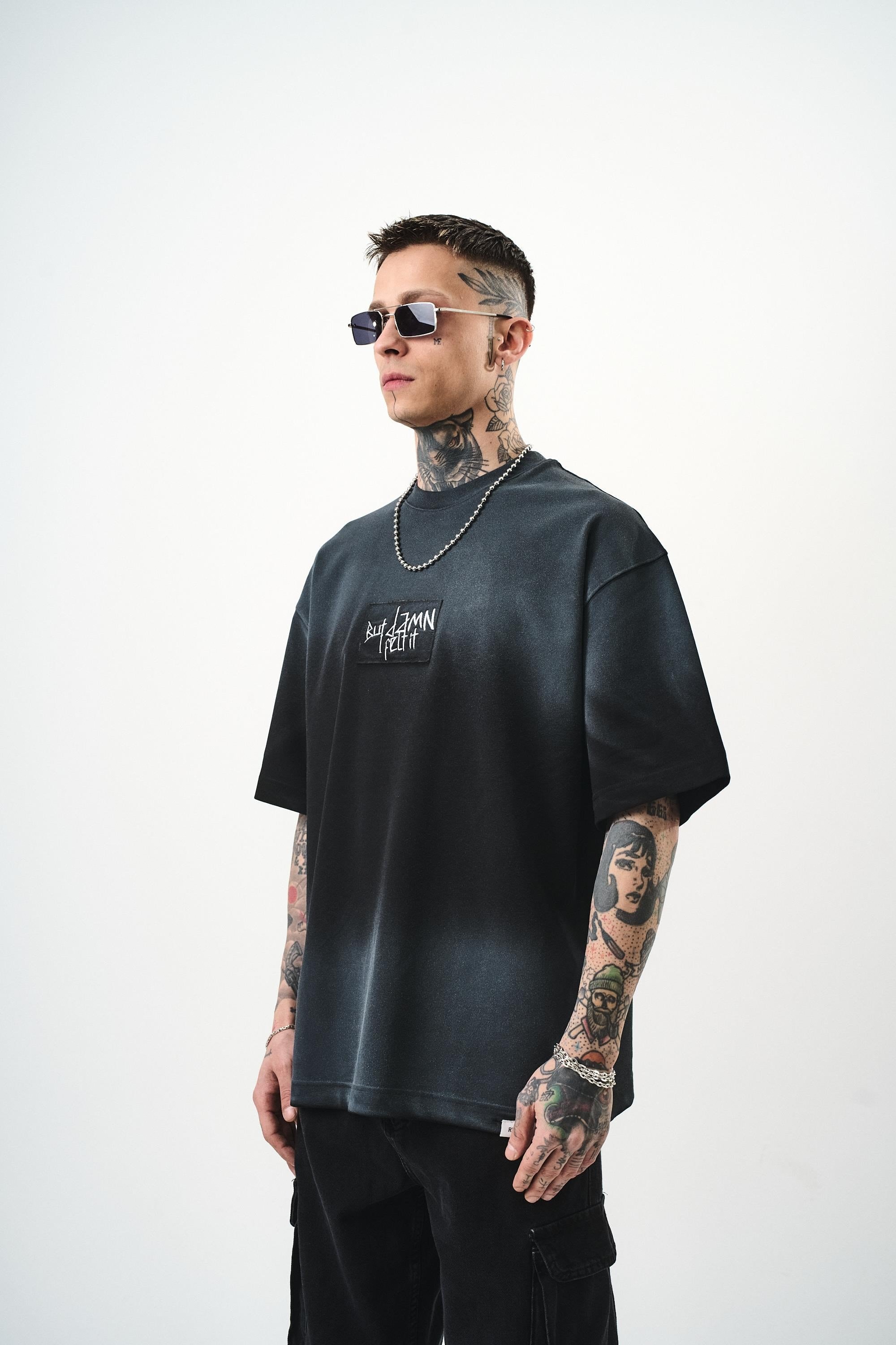 erkek-but-damn-nakisli-oversize-t-shir-4-4e9f.jpg