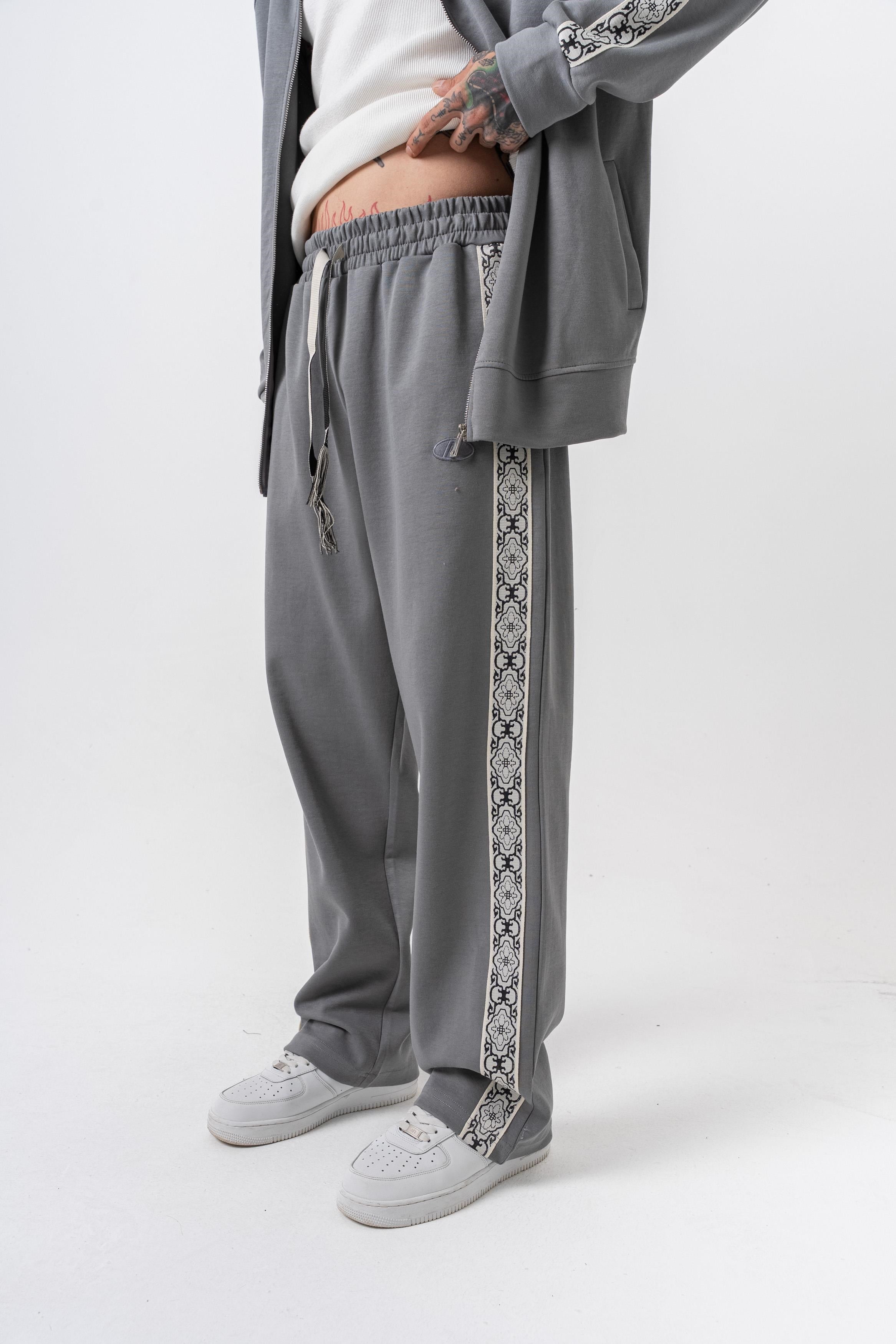 erkek-damask-serit-detayli-kislik-doub-668c1c.jpg