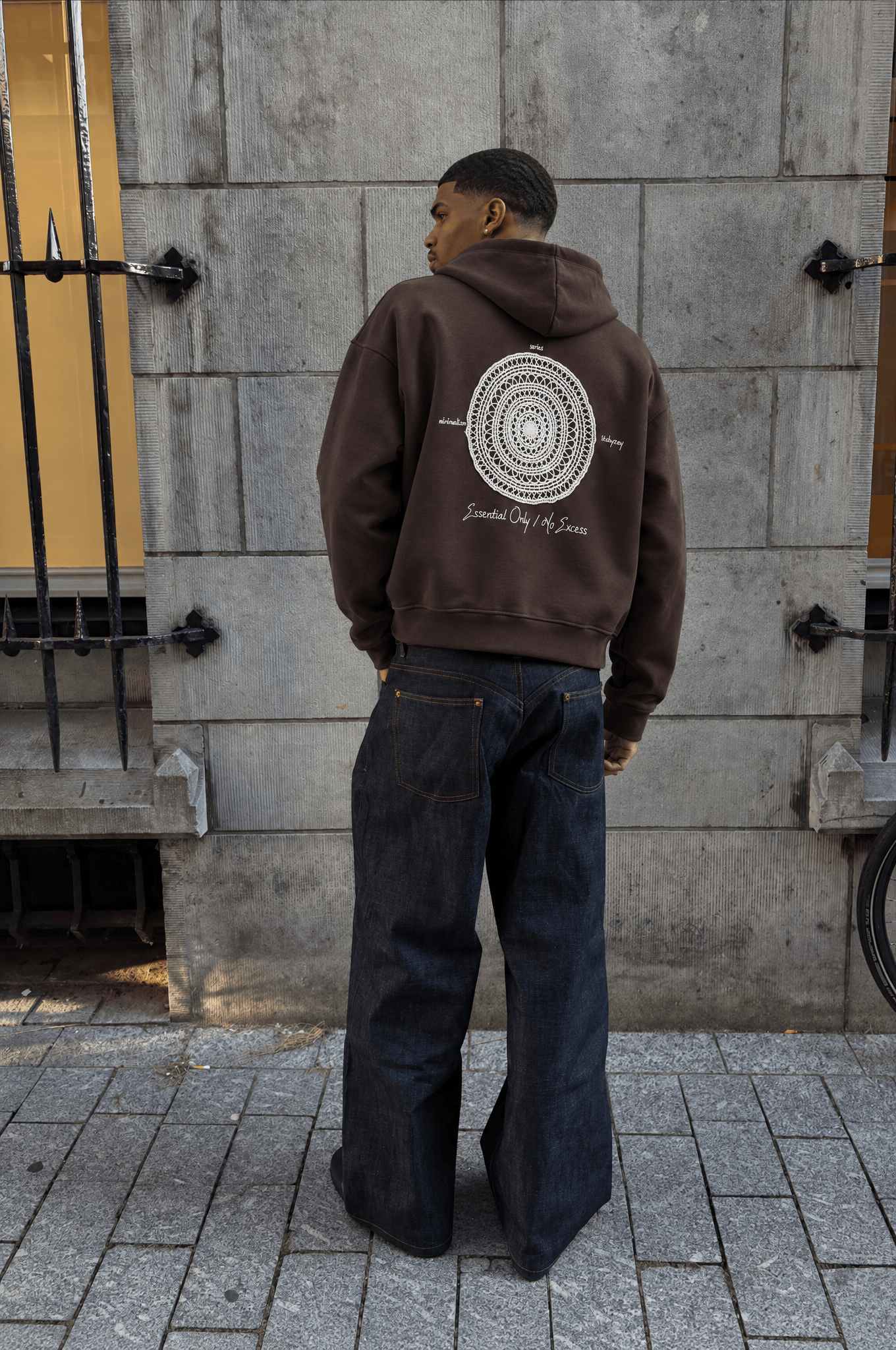 Erkek Essentials Nakışlı Oversize Hoodie Kahve