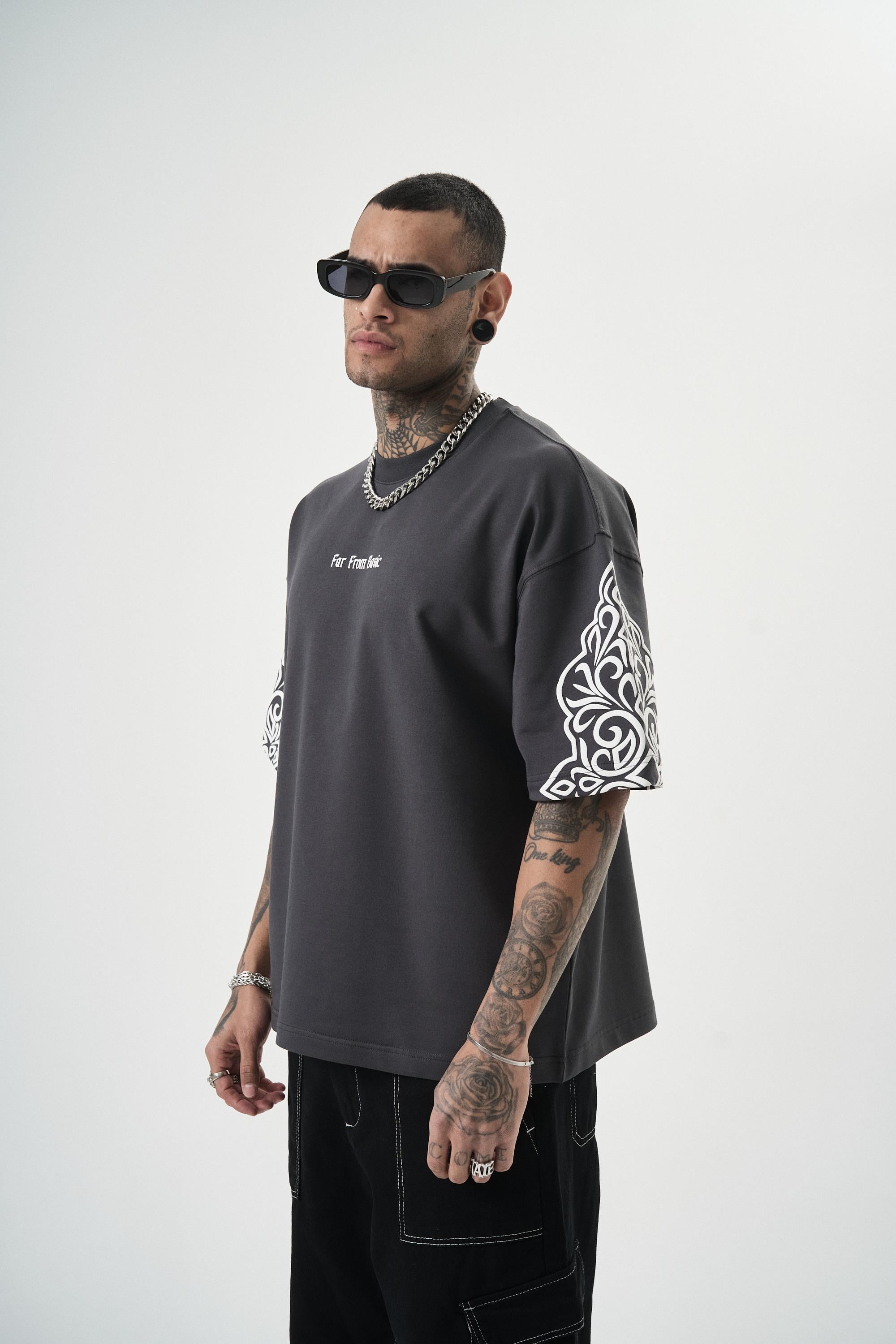 erkek-far-from-basic-baskili-oversize--27fa43.jpg