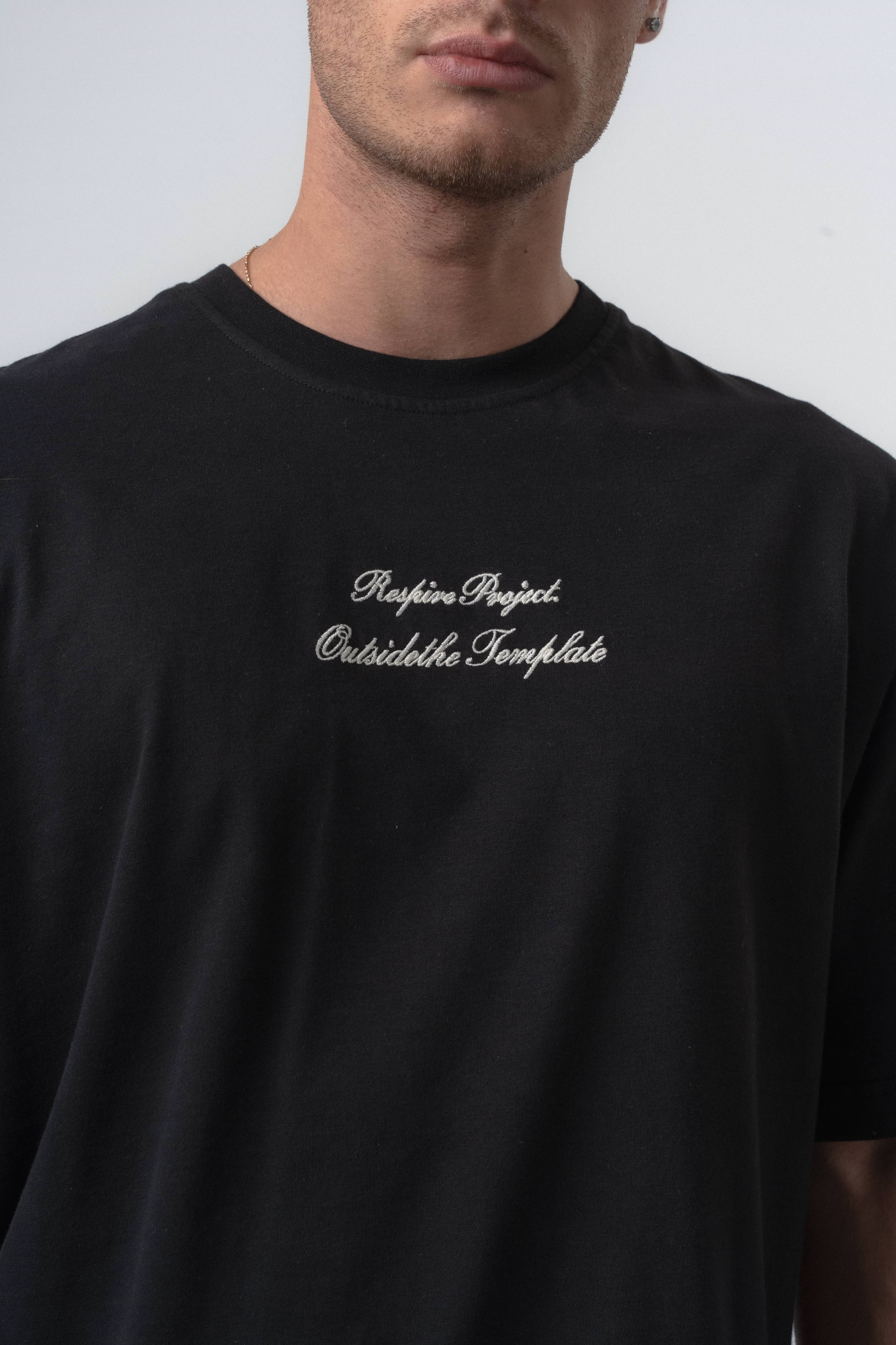 Erkek Far From Basic Nakışlı Oversize T-Shirt Siyah