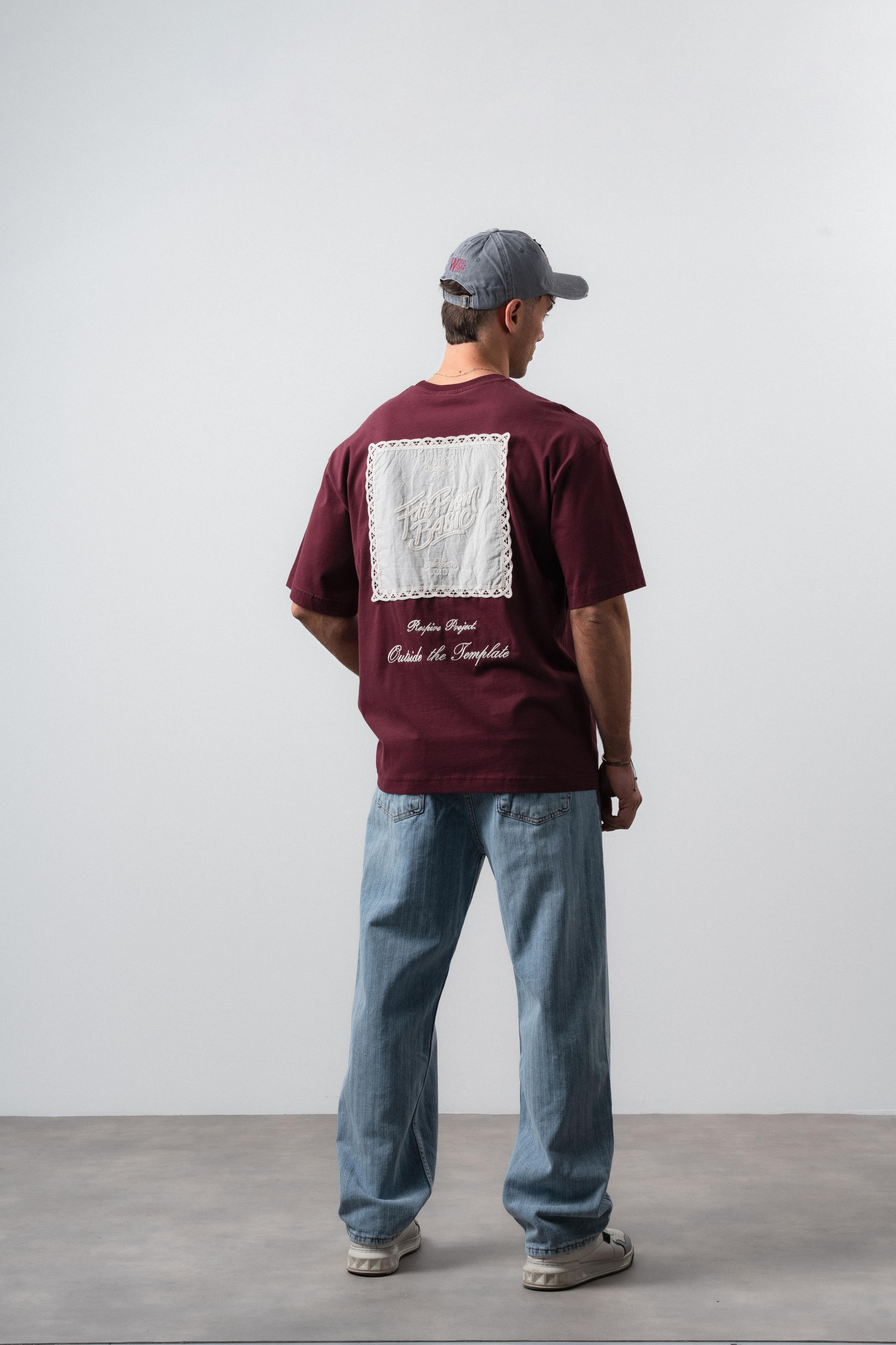 Erkek Far From Basic Nakışlı Oversize T-Shirt Bordo