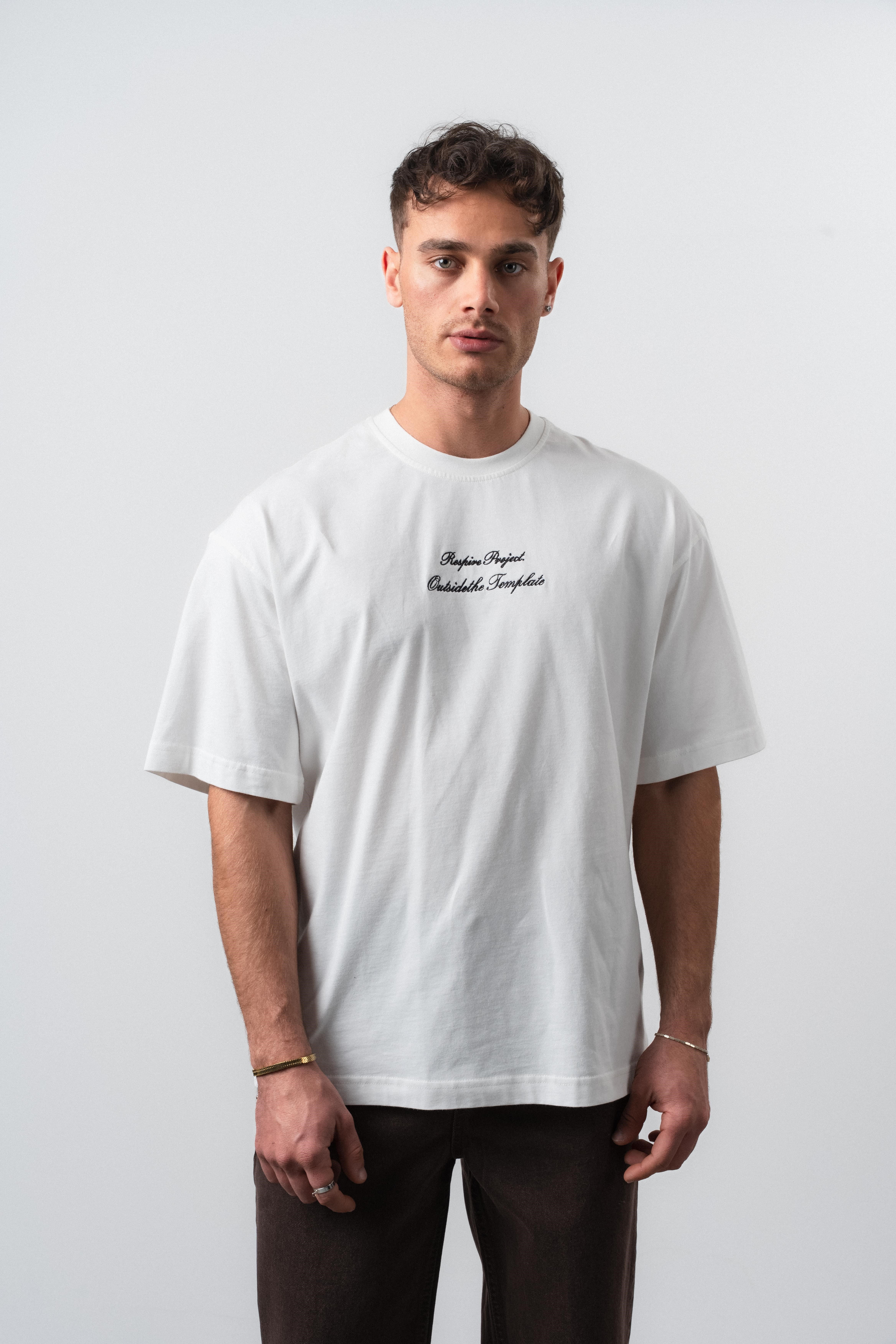 Erkek Far From Basic Nakışlı Oversize T-Shirt Ekru
