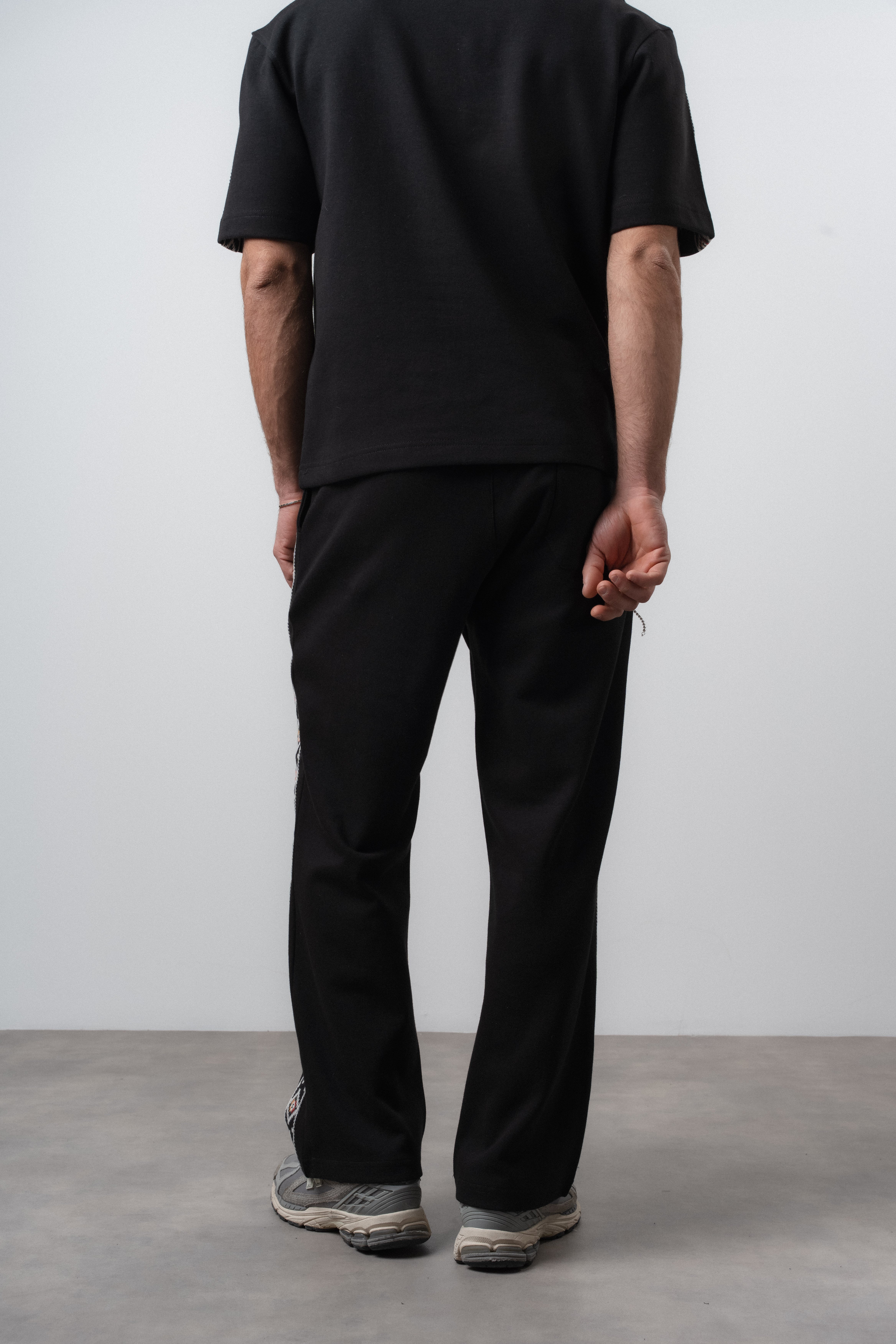 Erkek Far From Basic Şerit Detaylı Baggy Eşofman Altı Siyah