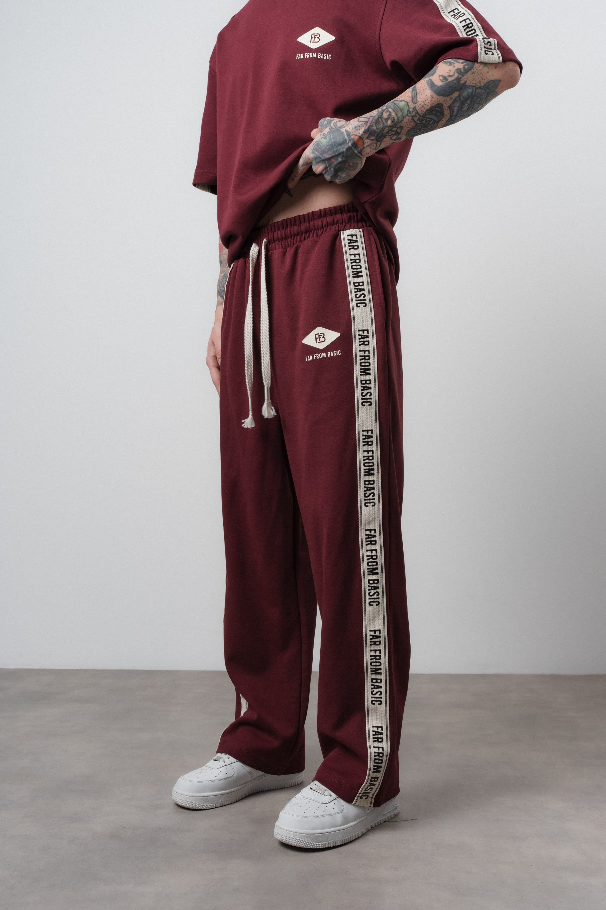 Erkek FFB Şerit Detaylı Baggy Eşofman Altı Bordo
