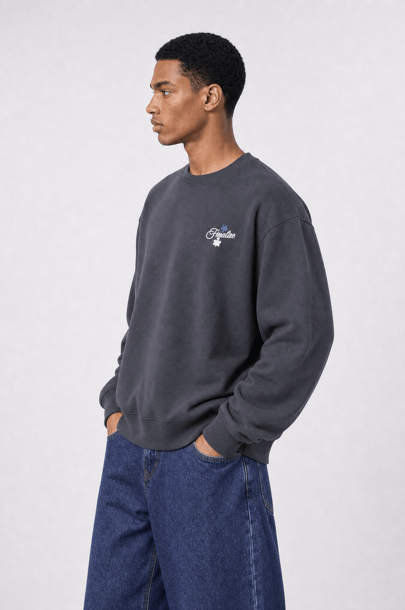 Erkek Finalize Patch Detaylı Oversize Sweatshirt Füme