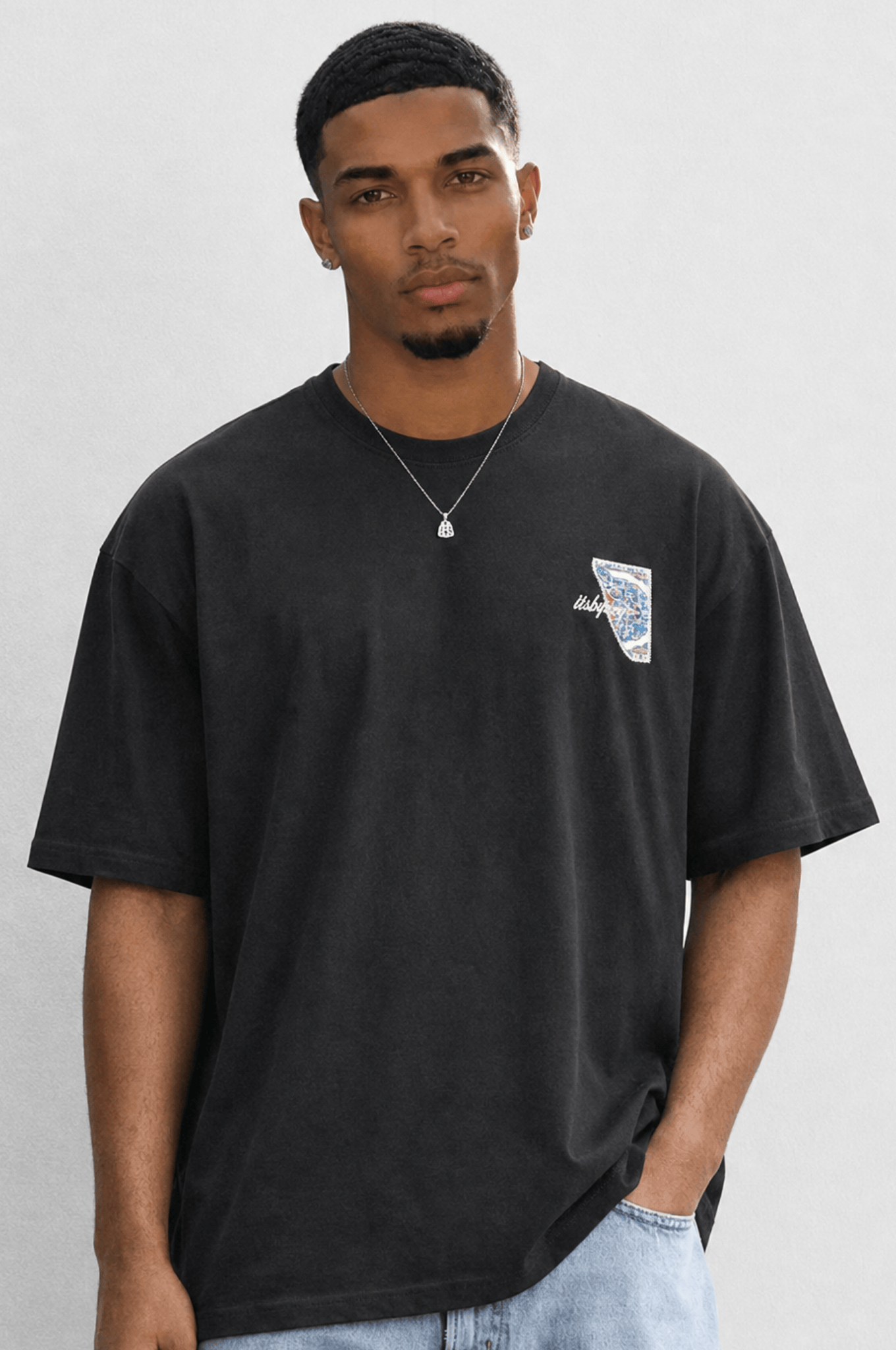 Erkek Itsbyzey Nakış Detaylı Oversize T-Shirt Siyah