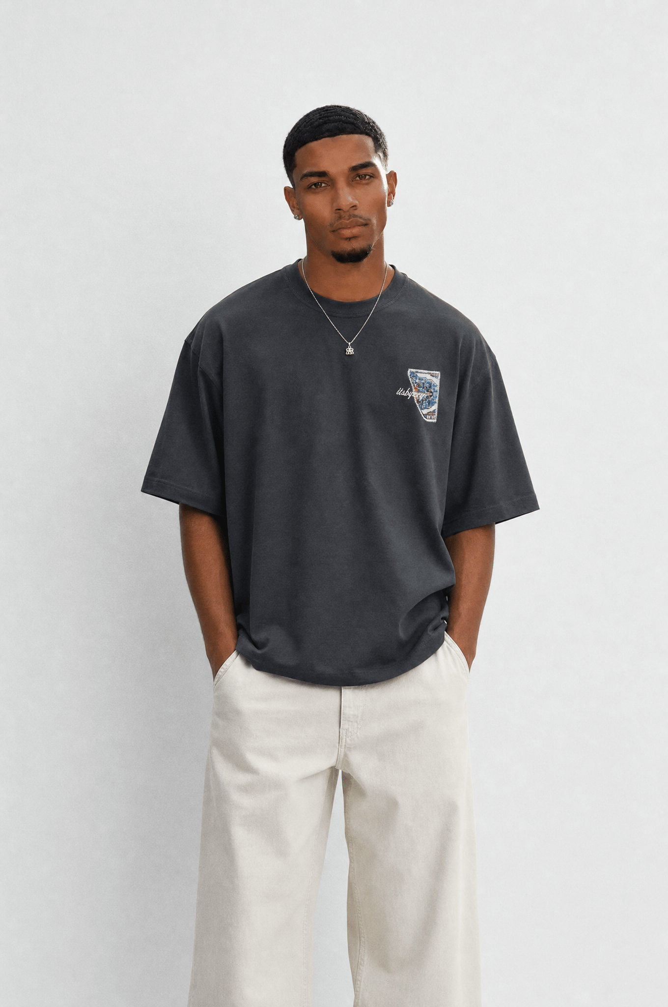 Erkek Itsbyzey Nakış Detaylı Oversize T-Shirt Füme