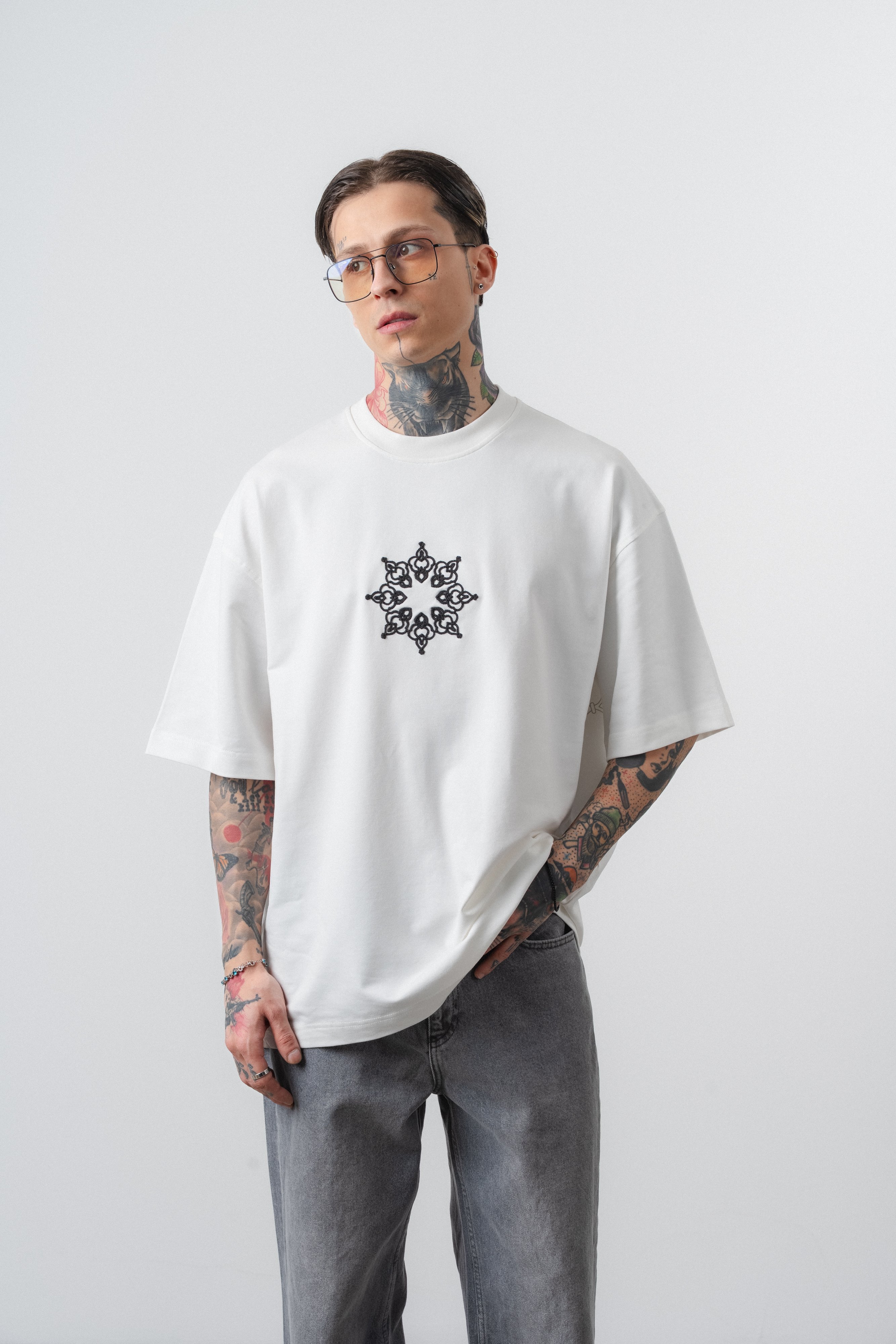 Erkek Itsbyzey Nakışlı Oversize T-Shirt Beyaz