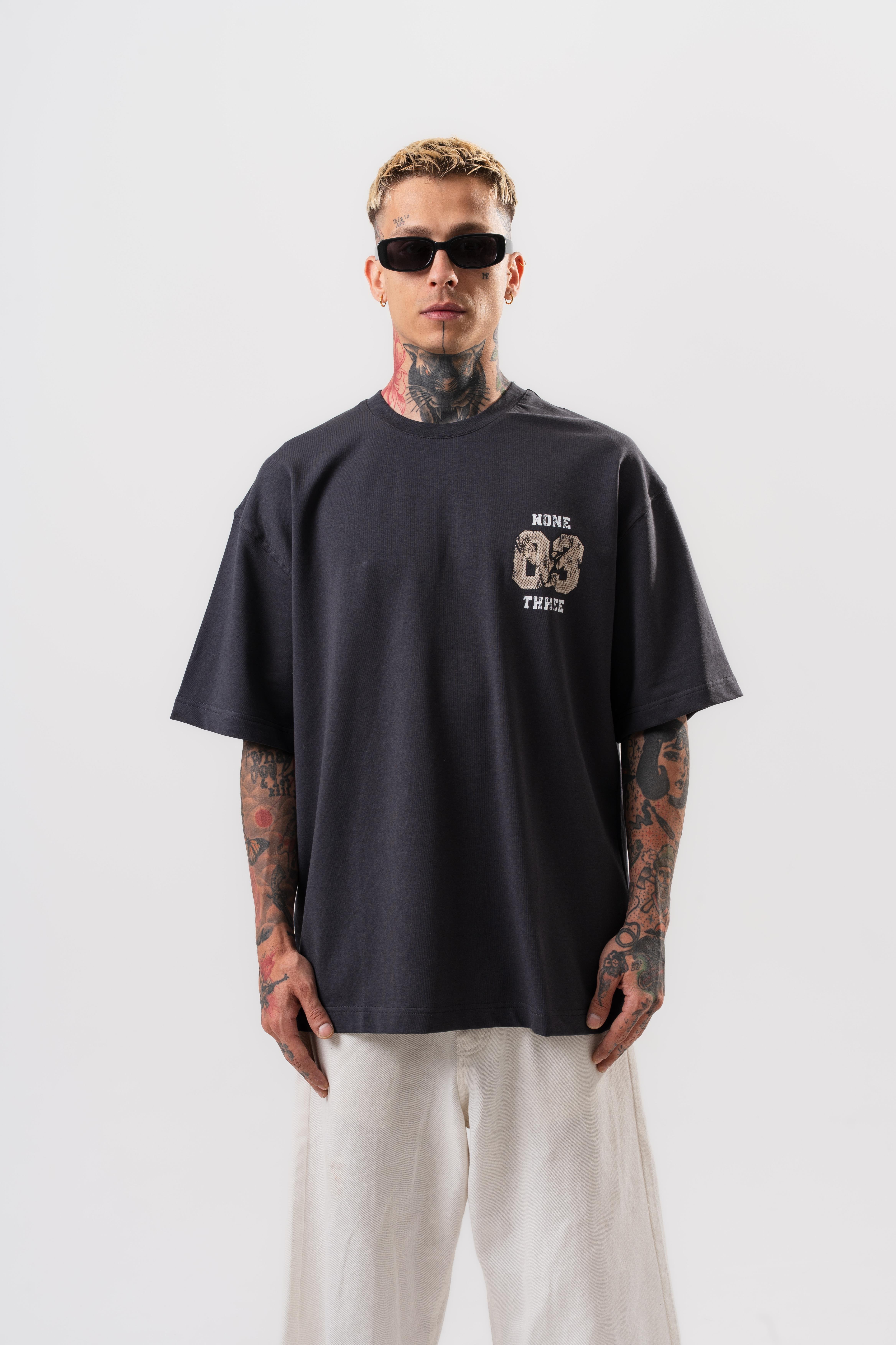 Erkek None Three Baskılı Oversize T-Shirt Füme