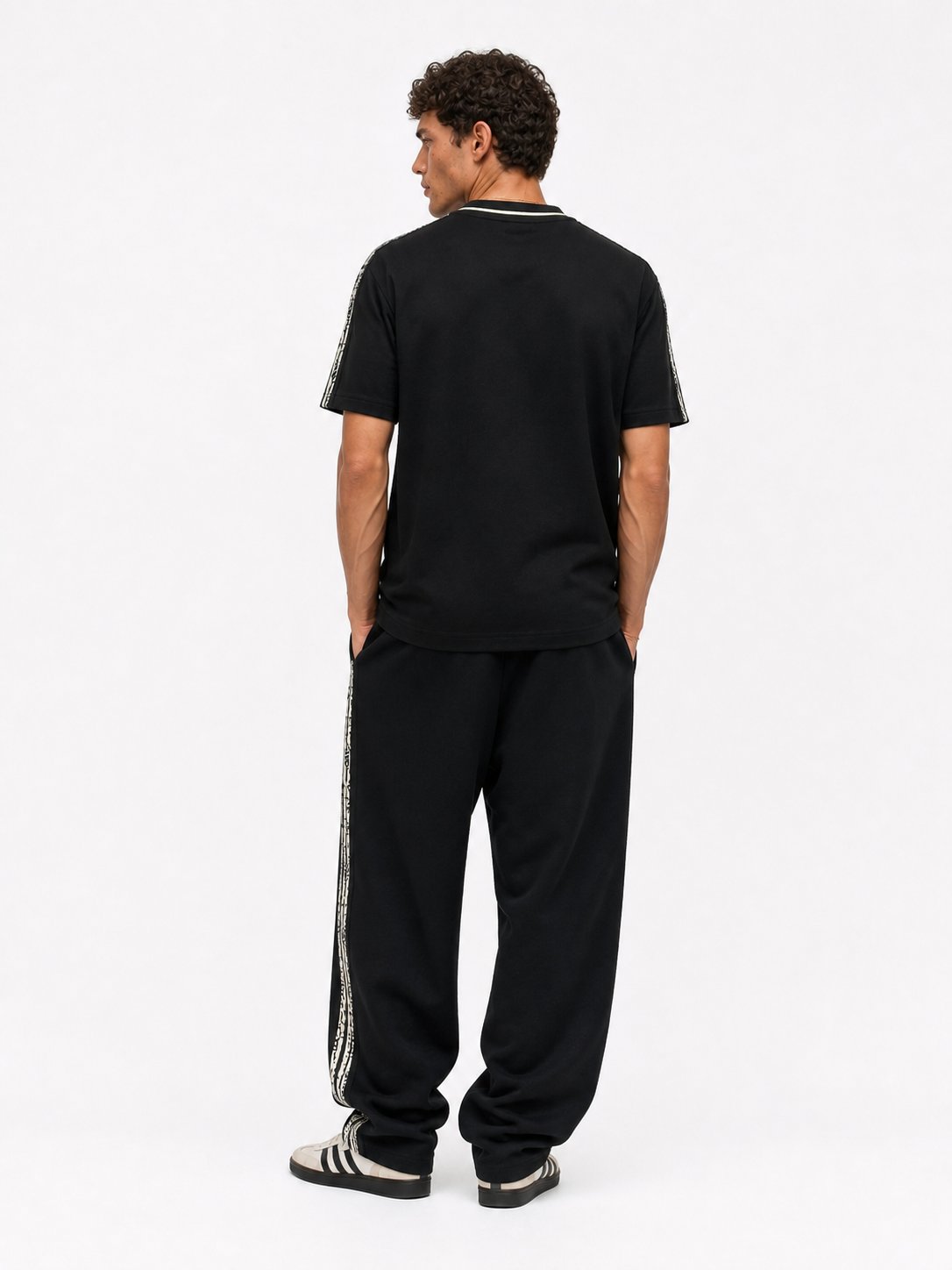Erkek Originals Şerit Detaylı Regular Fit Eşofman Takımı Siyah
