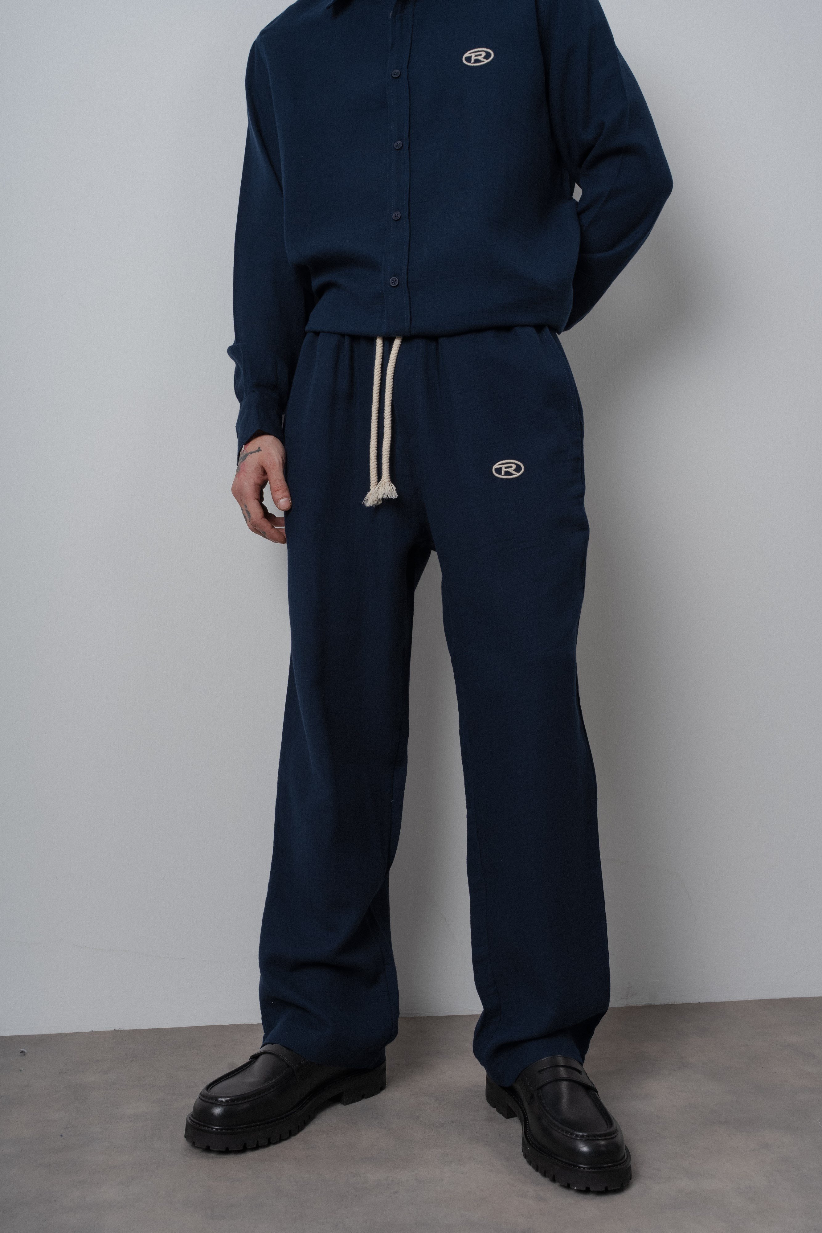 Erkek R Nakışlı Müslin Baggy Pantolon Lacivert