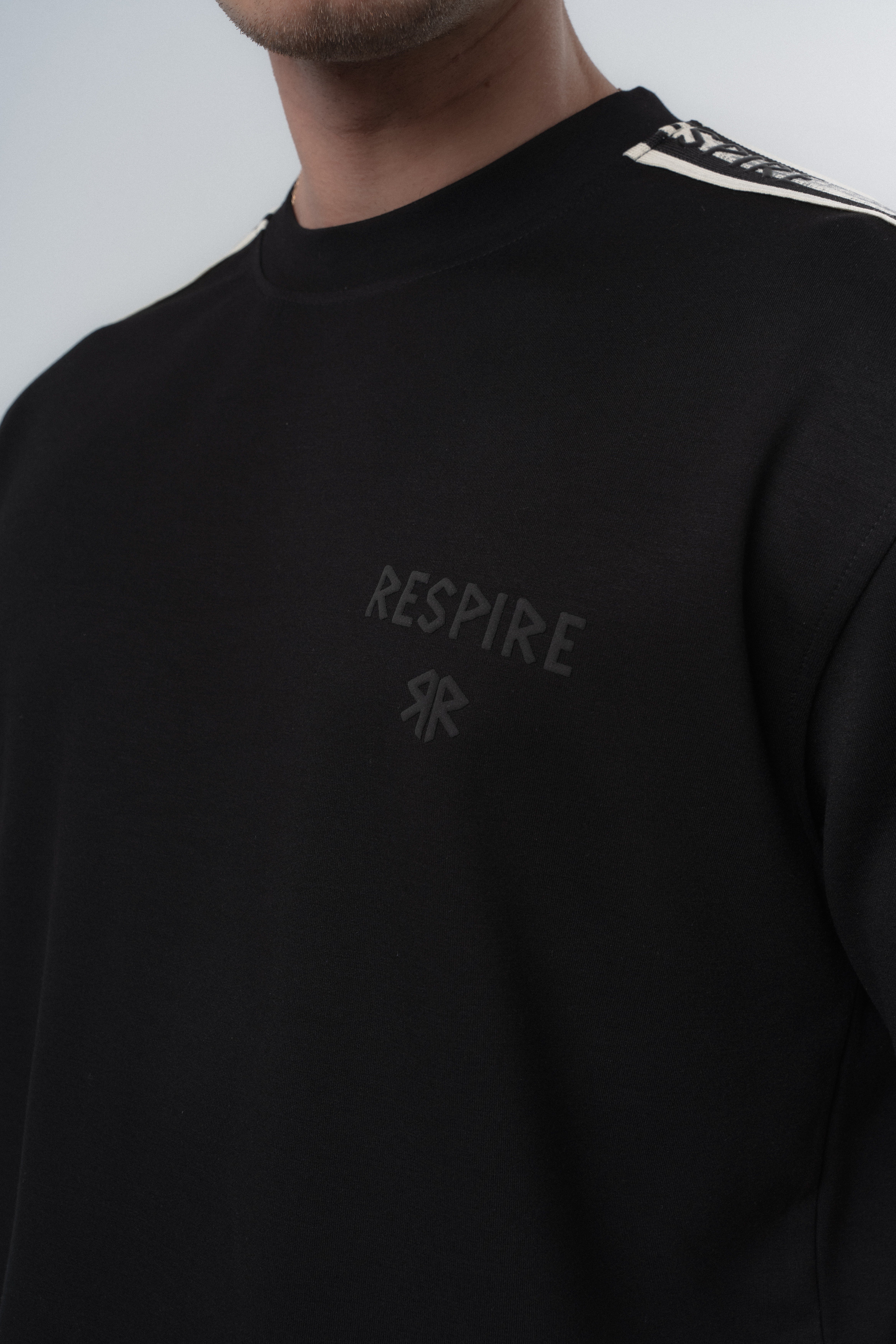 Erkek Respire Şerit Detaylı Regular Fit T-Shirt Pantolon Takım Siyah