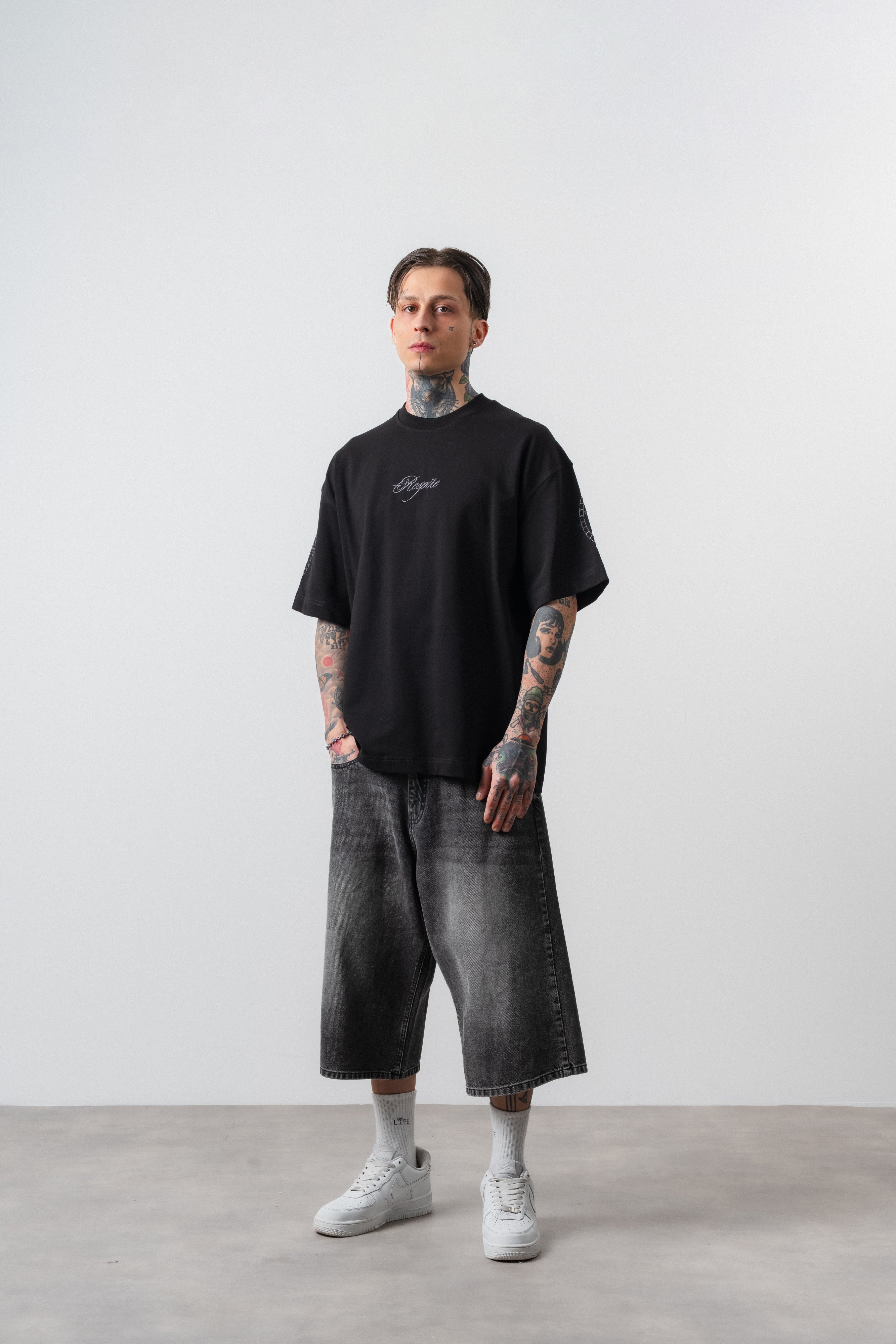 Erkek Rosette Nakış Detaylı Oversize T-Shirt Siyah