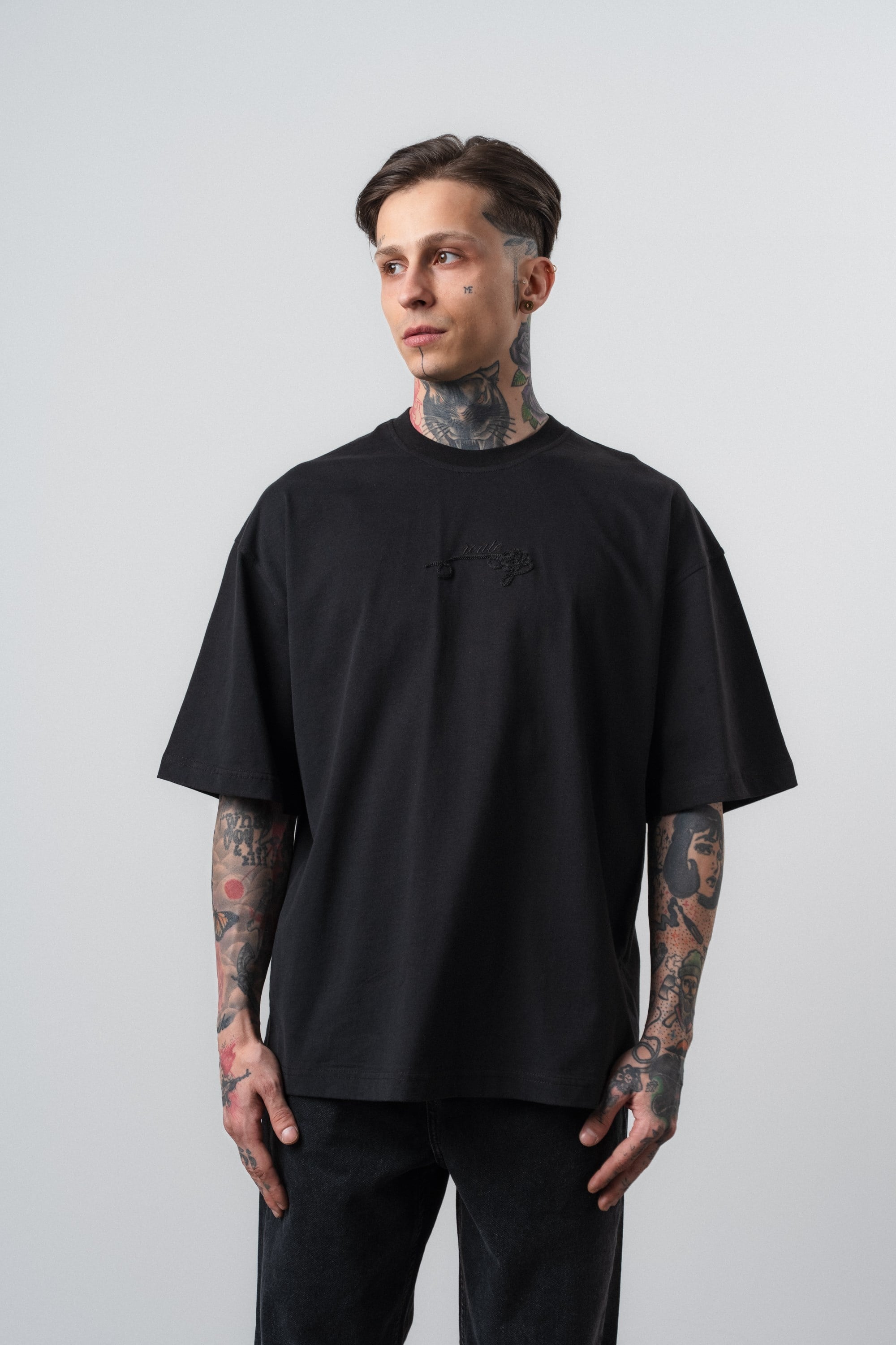 Erkek Route Nakışlı Oversize T-Shirt Siyah