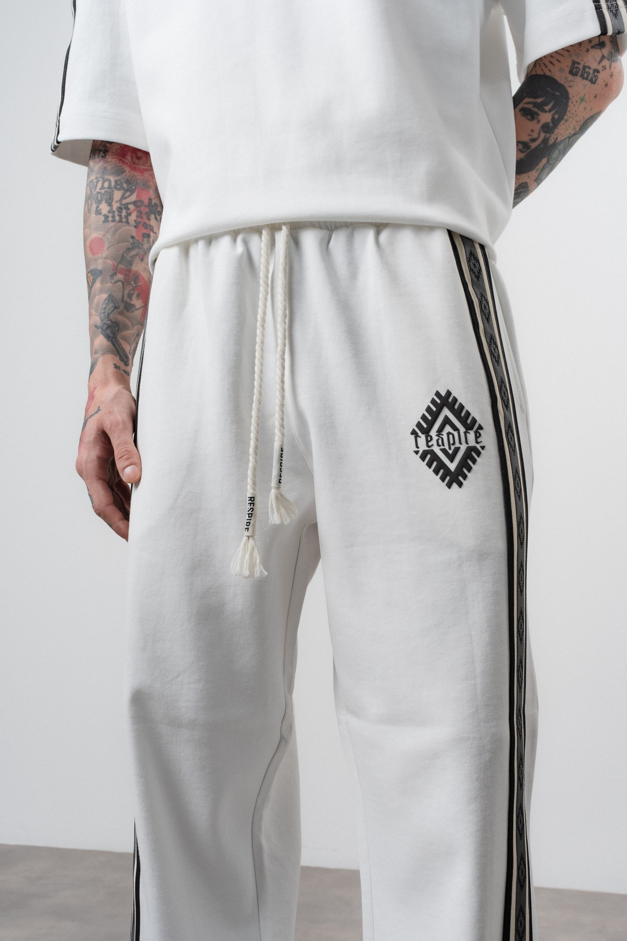 Erkek Şerit Detaylı Baggy Eşofman Altı Ekru