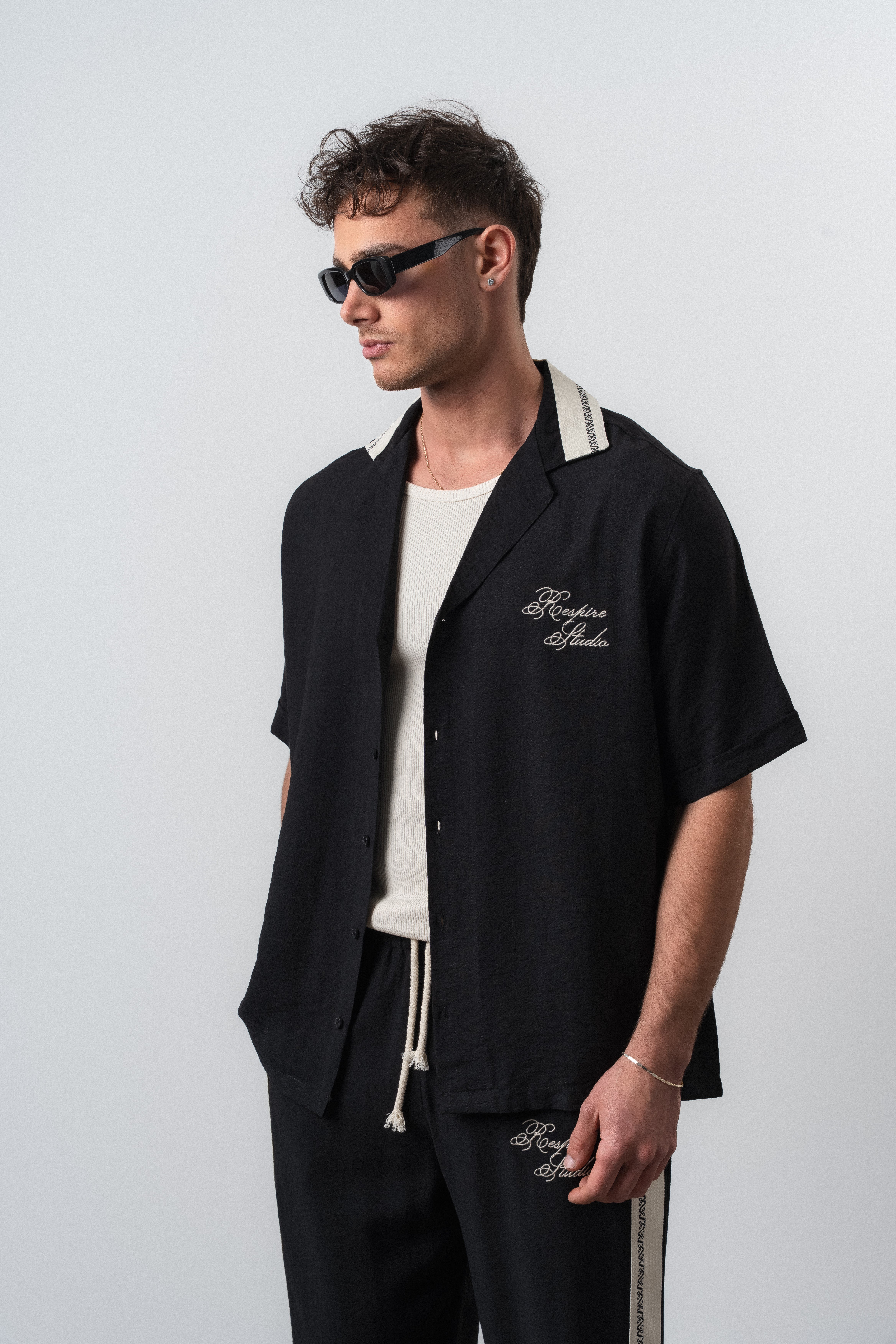 Erkek Şerit Detaylı Keten Oversize Gömlek Siyah