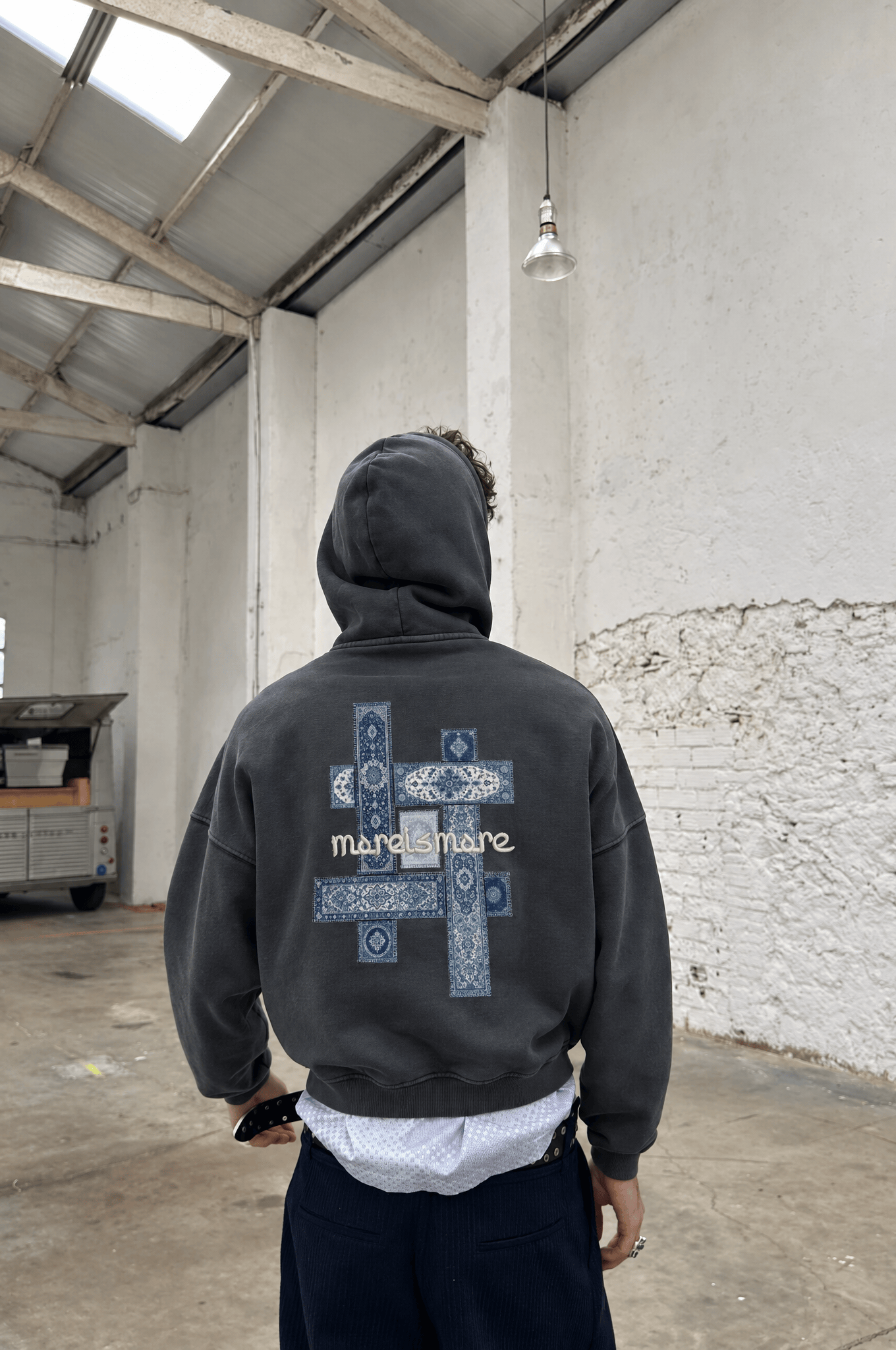 Erkek Sky Patch Detaylı Oversize Hoodie Füme