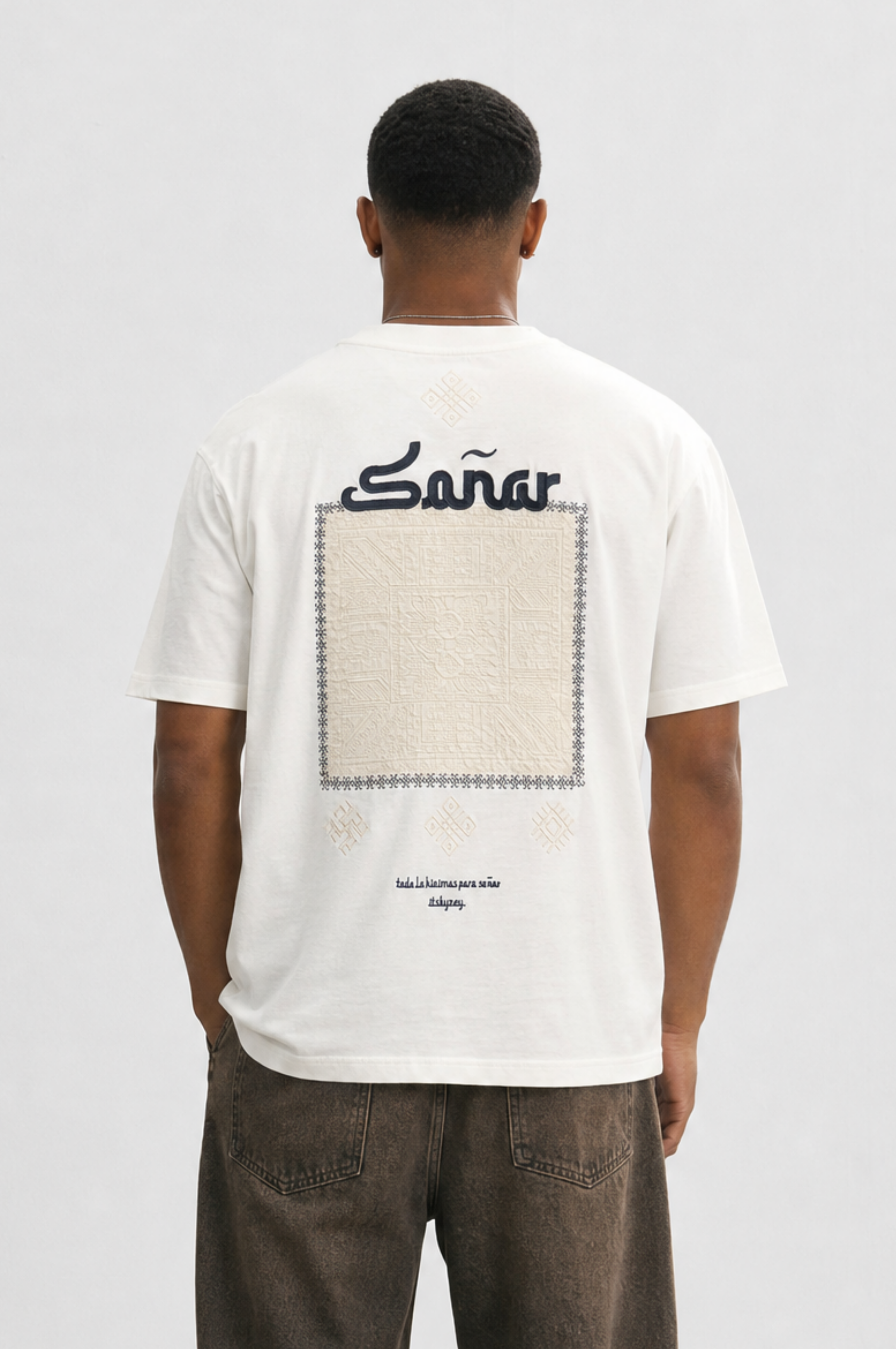 Erkek Sonar Nakış Detaylı Oversize T-Shirt Ekru