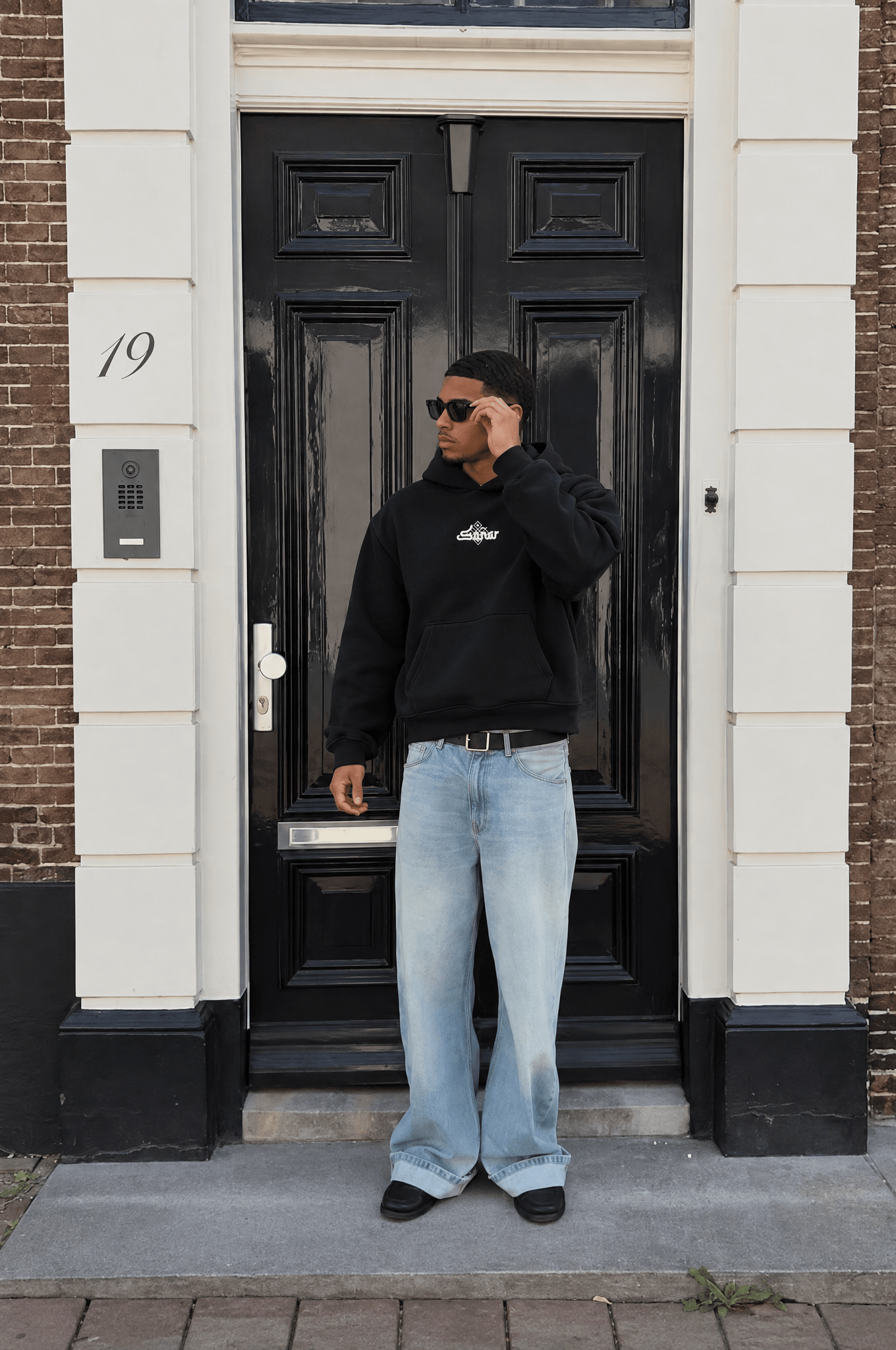 Erkek Sonar Nakışlı Oversize Hoodie Siyah