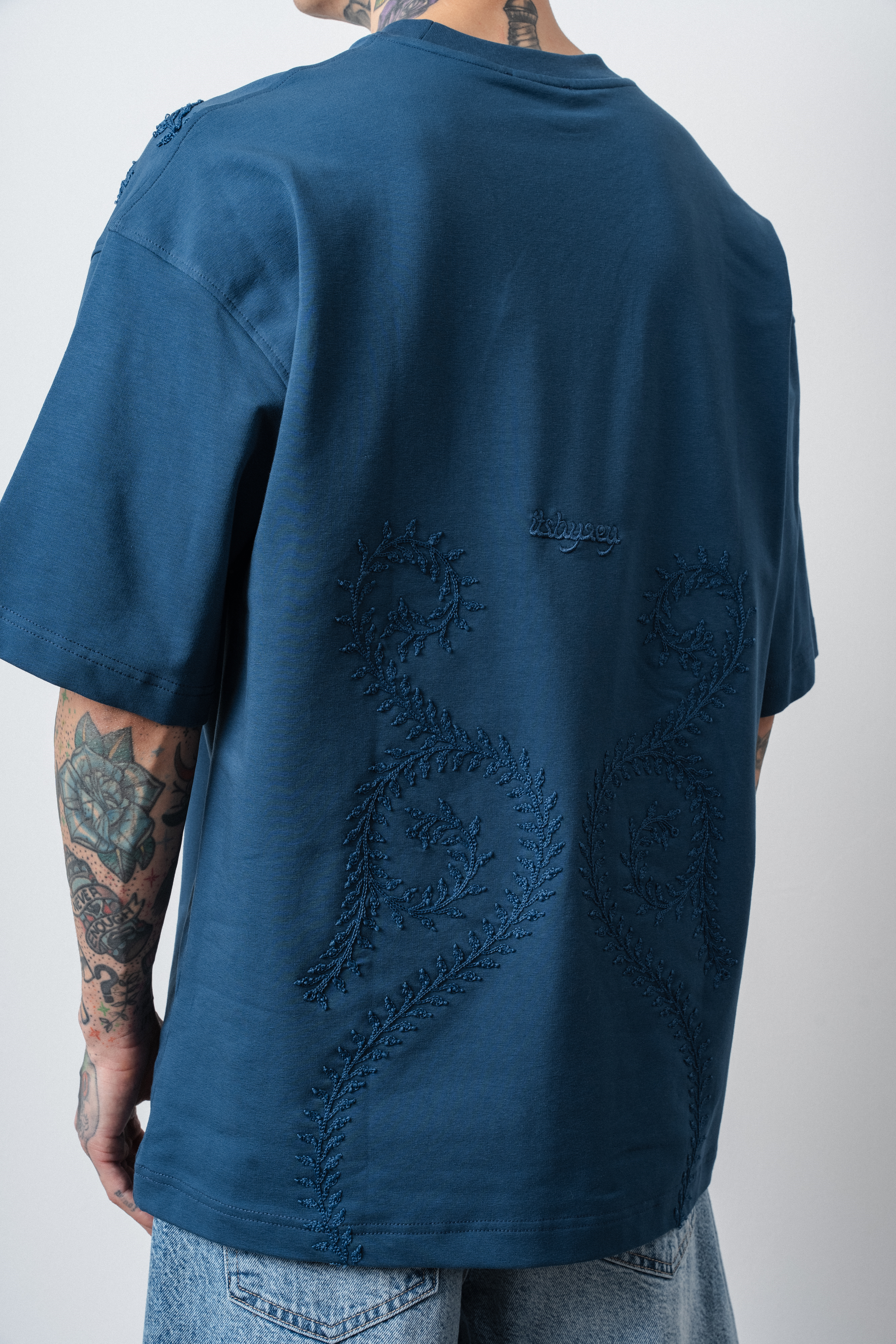 Erkek Spiral Nakış Detaylı Oversize T-Shirt Lacivert