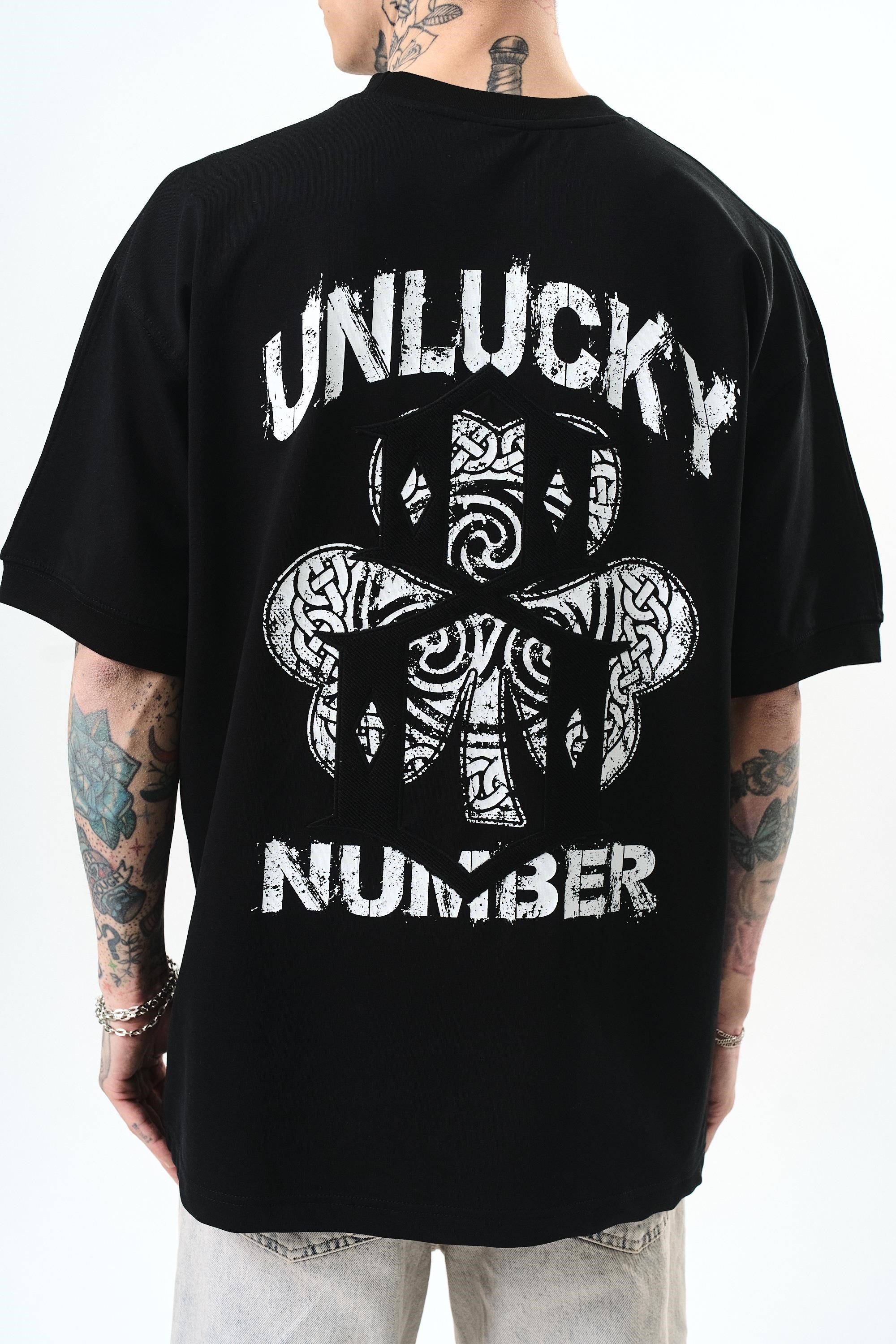 erkek-unlucky-baskili-oversize-t-shirt-0b8ffa.jpg