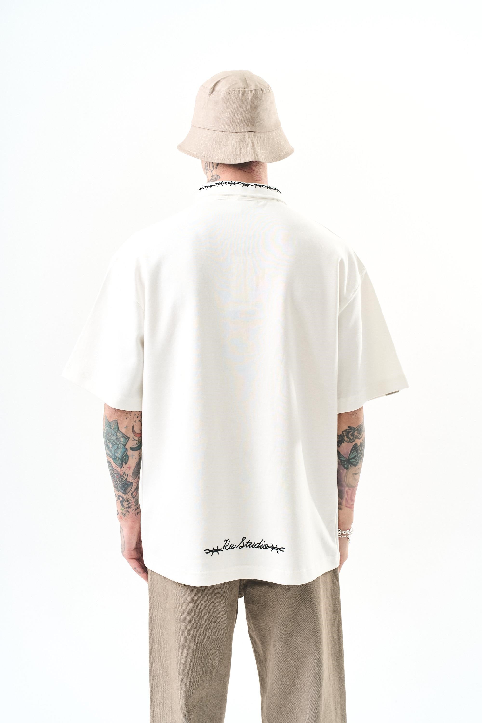 erkek-yarim-fermuarli-nakisli-oversize-8e772d.jpg