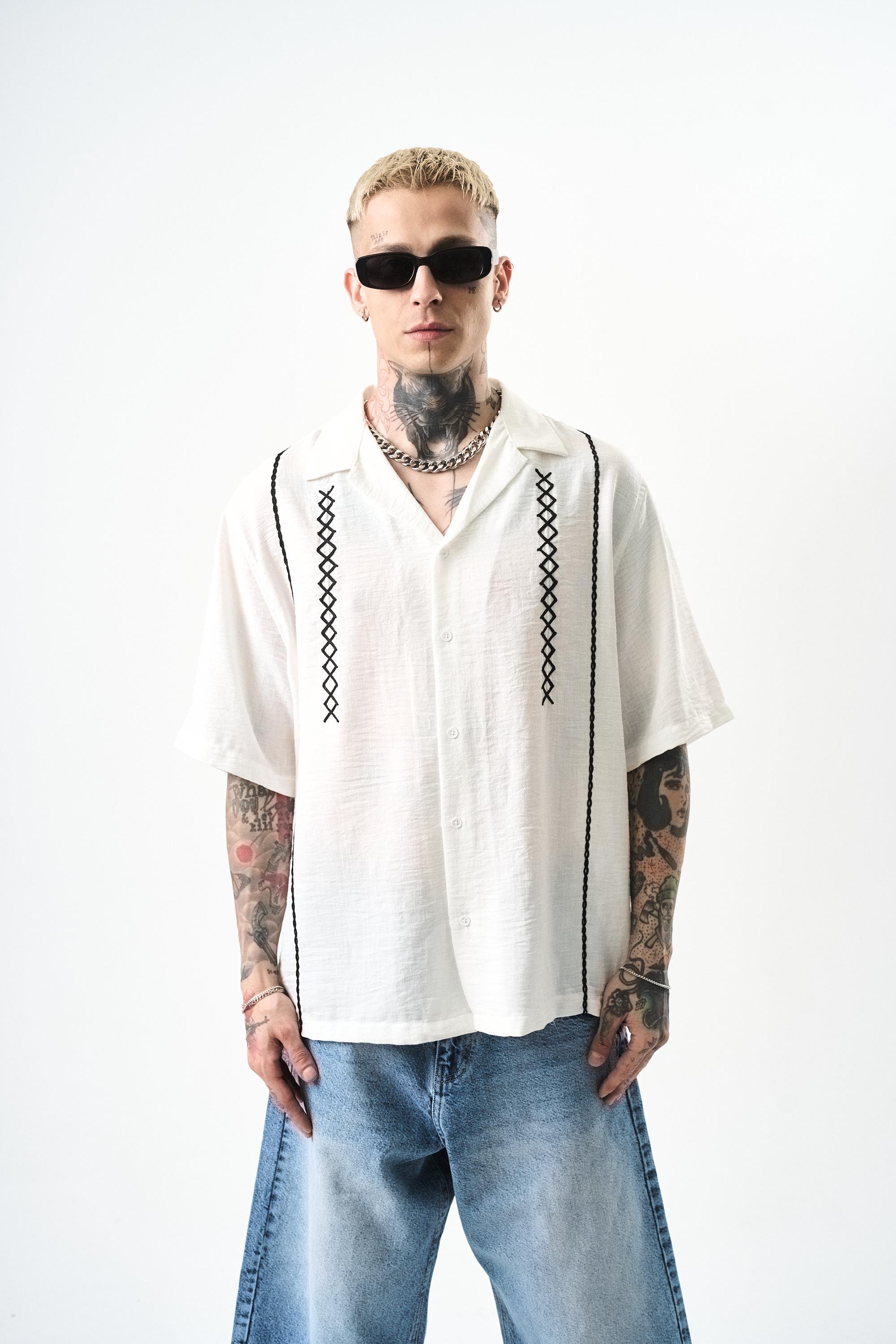 Erkek Zigzag Nakışlı Oversize Keten Gömlek Beyaz